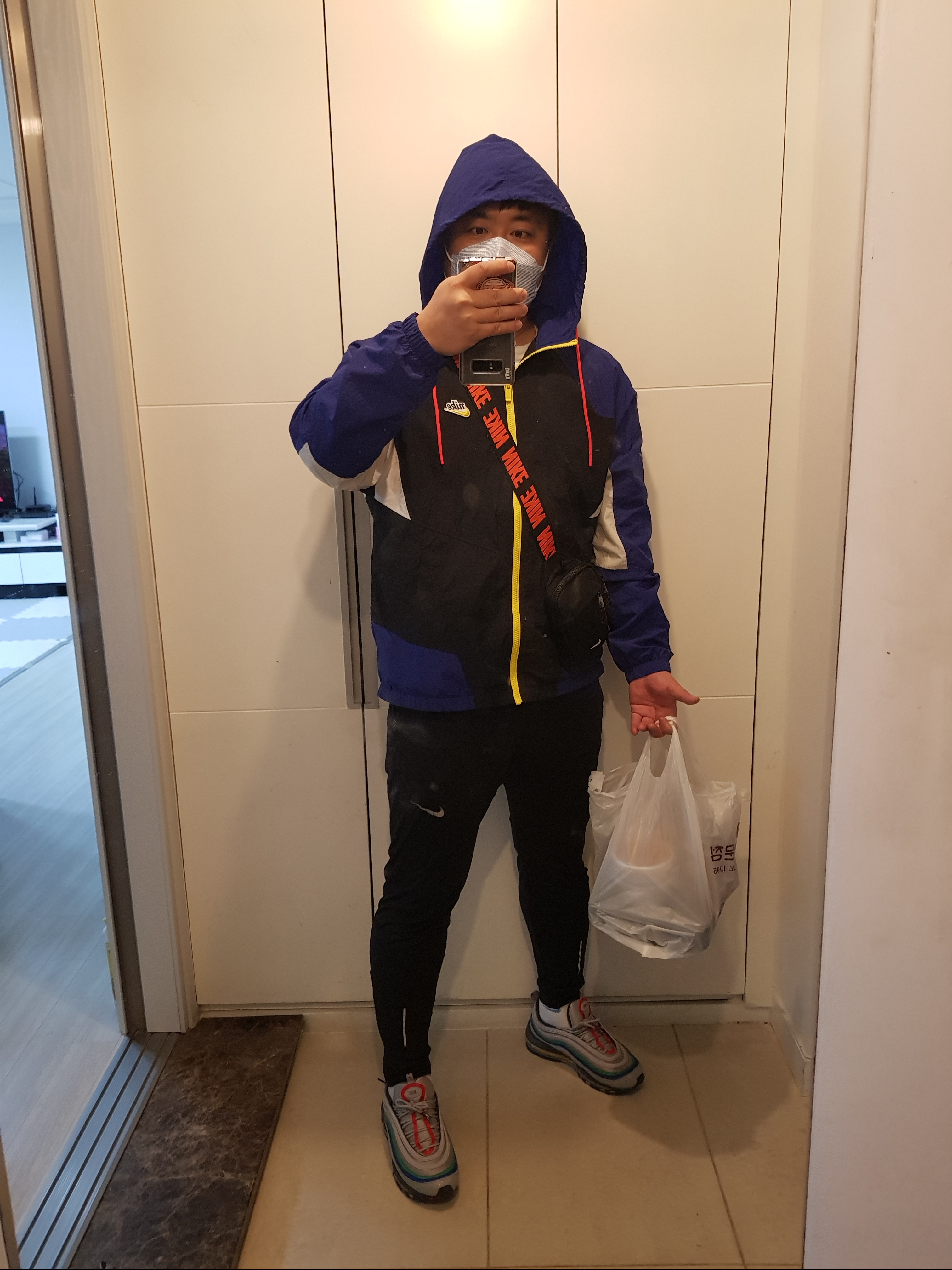 Nike Air Max 97 Nintendo 64 착용 스타일