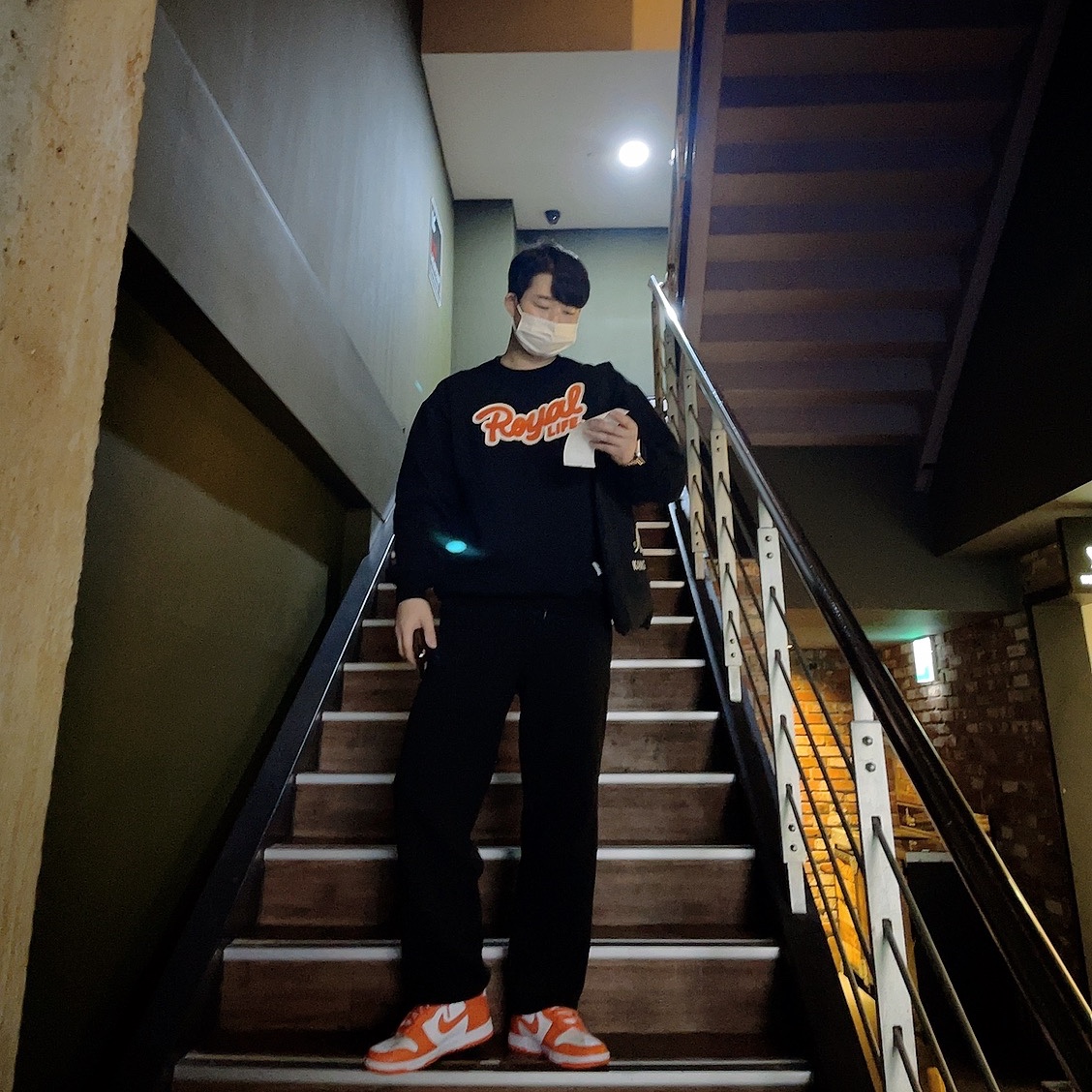 Nike Dunk High Retro Orange Blaze 착용 스타일