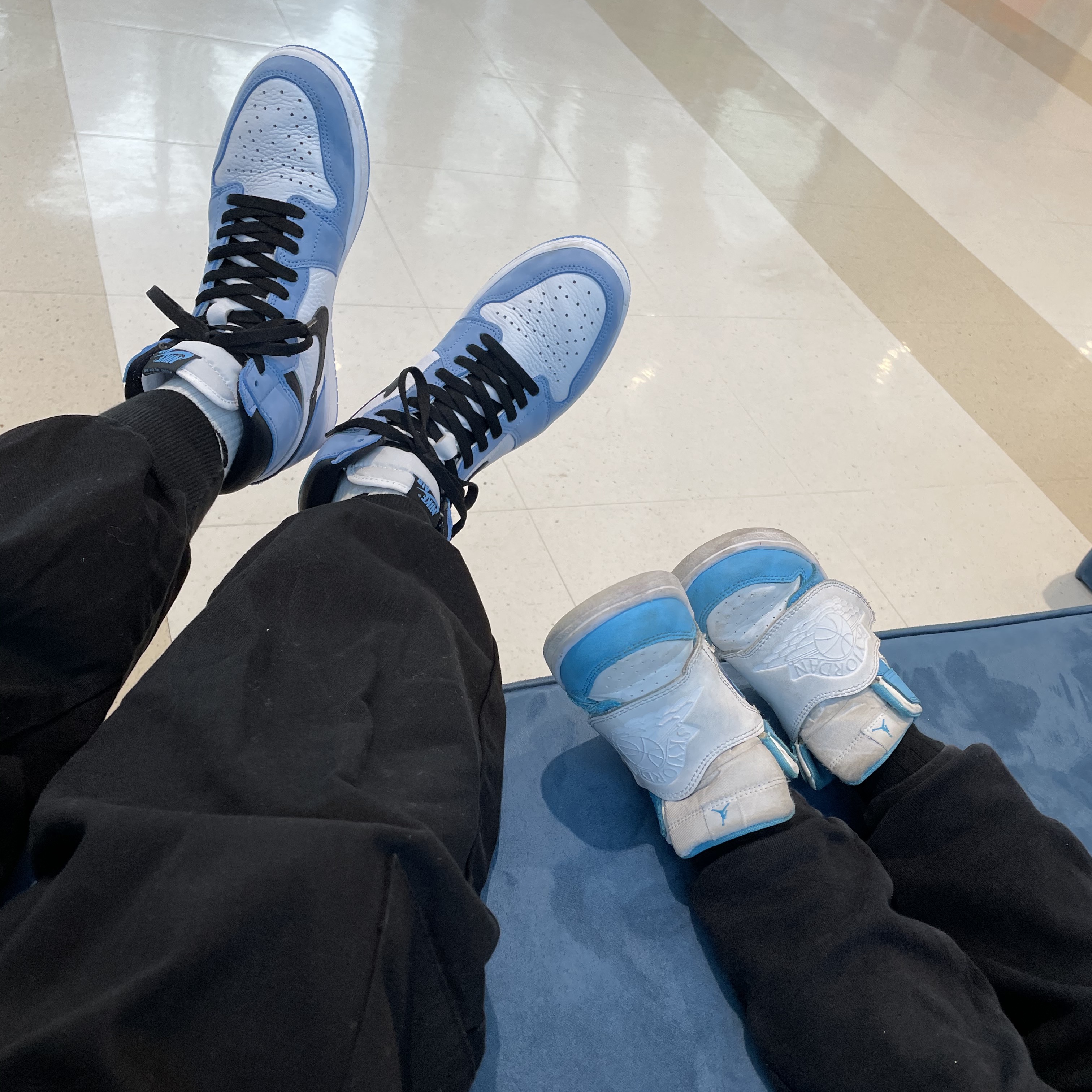 Jordan 1 Retro High OG University Blue, (TD) Sky Jordan 1 UNC 착용 스타일