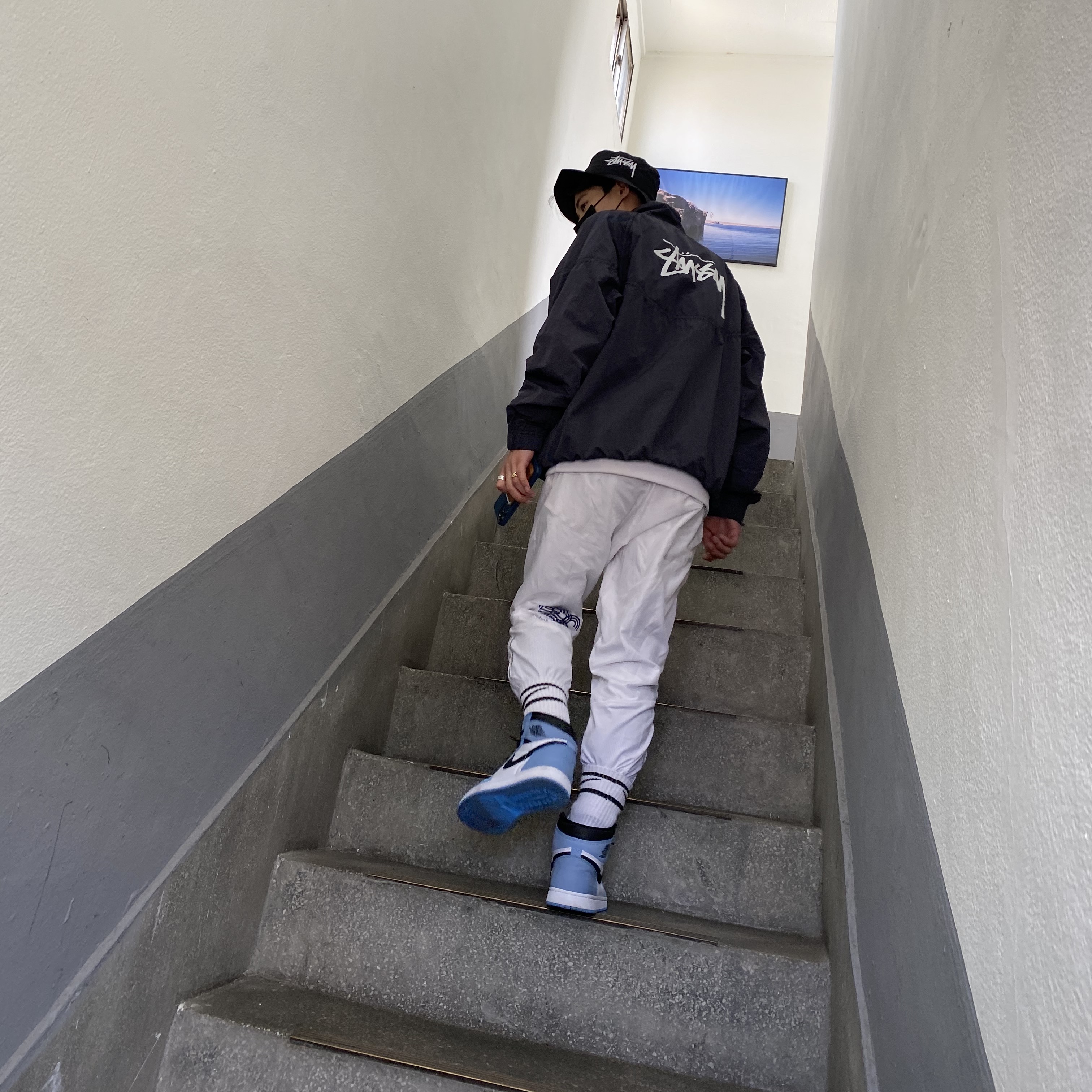 Nike x Stussy Windrunner Jacket Off Noir, Nike x Stussy Bucket Hat Black 착용 스타일 - 4