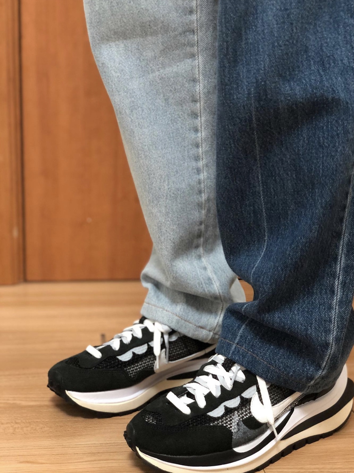 Nike x Sacai VaporWaffle Black White 착용 스타일 - 1