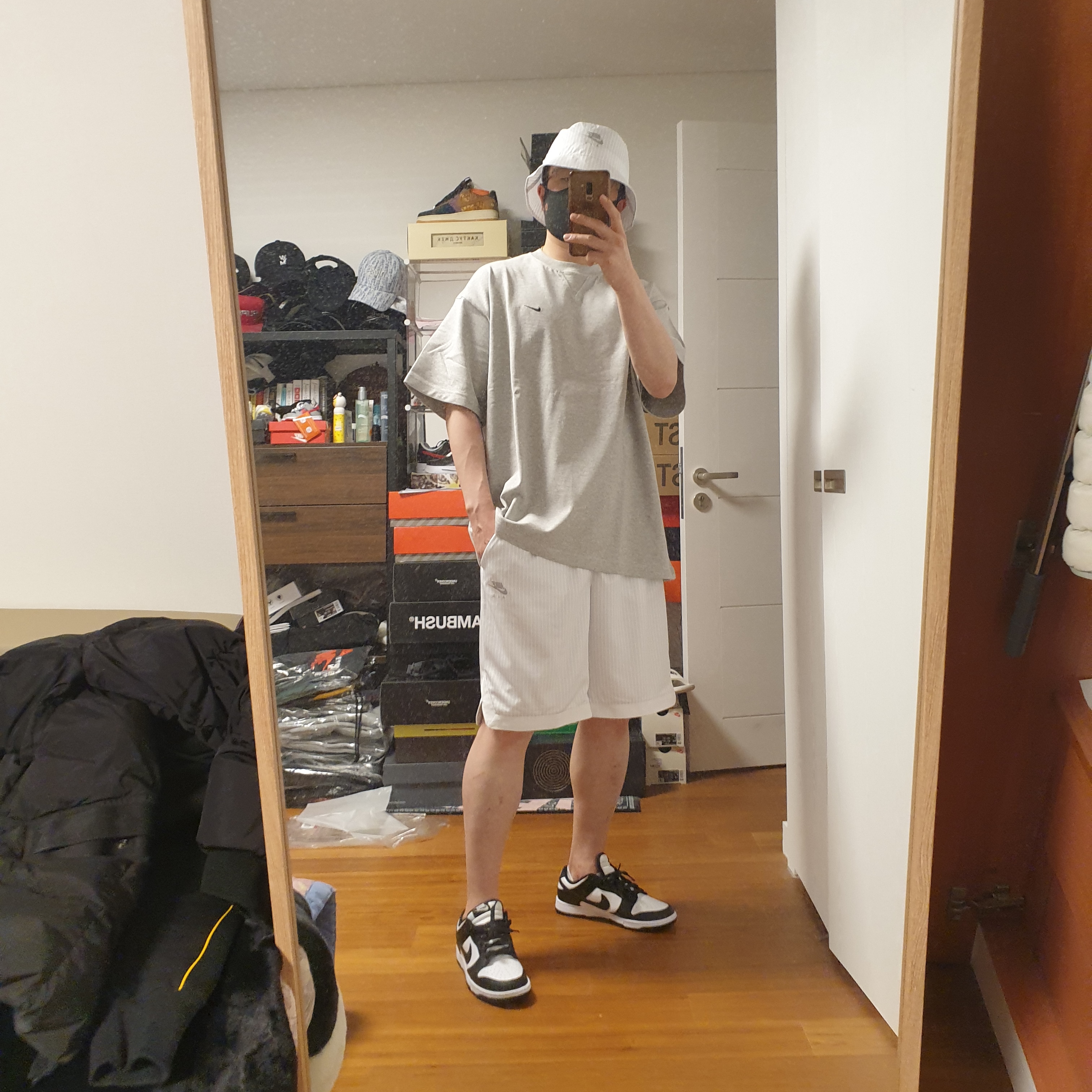 Nike x Kim Jones Bucket Hat White, Nike x Kim Jones Mesh Shorts White - Asia 착용 스타일 - 1