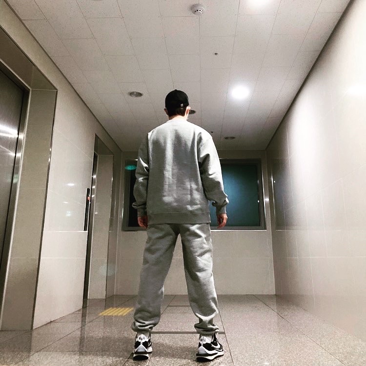 Nike x Stussy NRG ZR Fleece Pants Heather Grey - US/EU, Nike x Stussy NRG ZR Fleece Crewneck Heather Grey - US/EU 착용 스타일 - 2