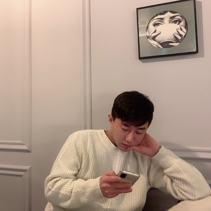 KREAM 프로필 이미지