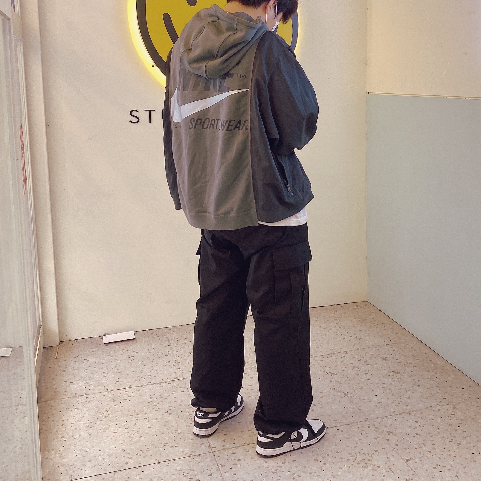 Nike NSW Hoodie BRS Iron Grey, Nike Dunk Low Retro Black 착용 스타일