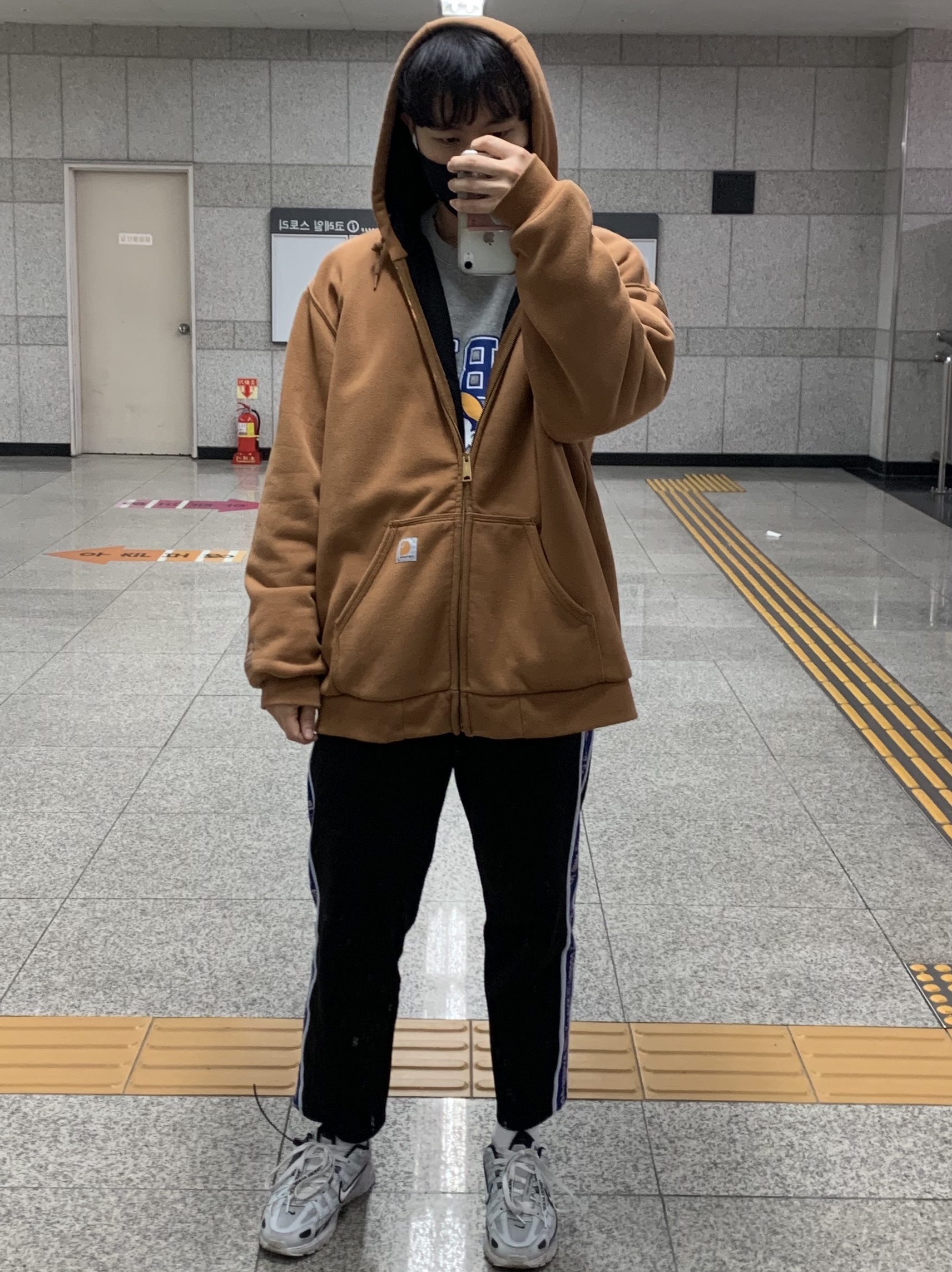 Nike P-6000 Pure Platinum 착용 스타일