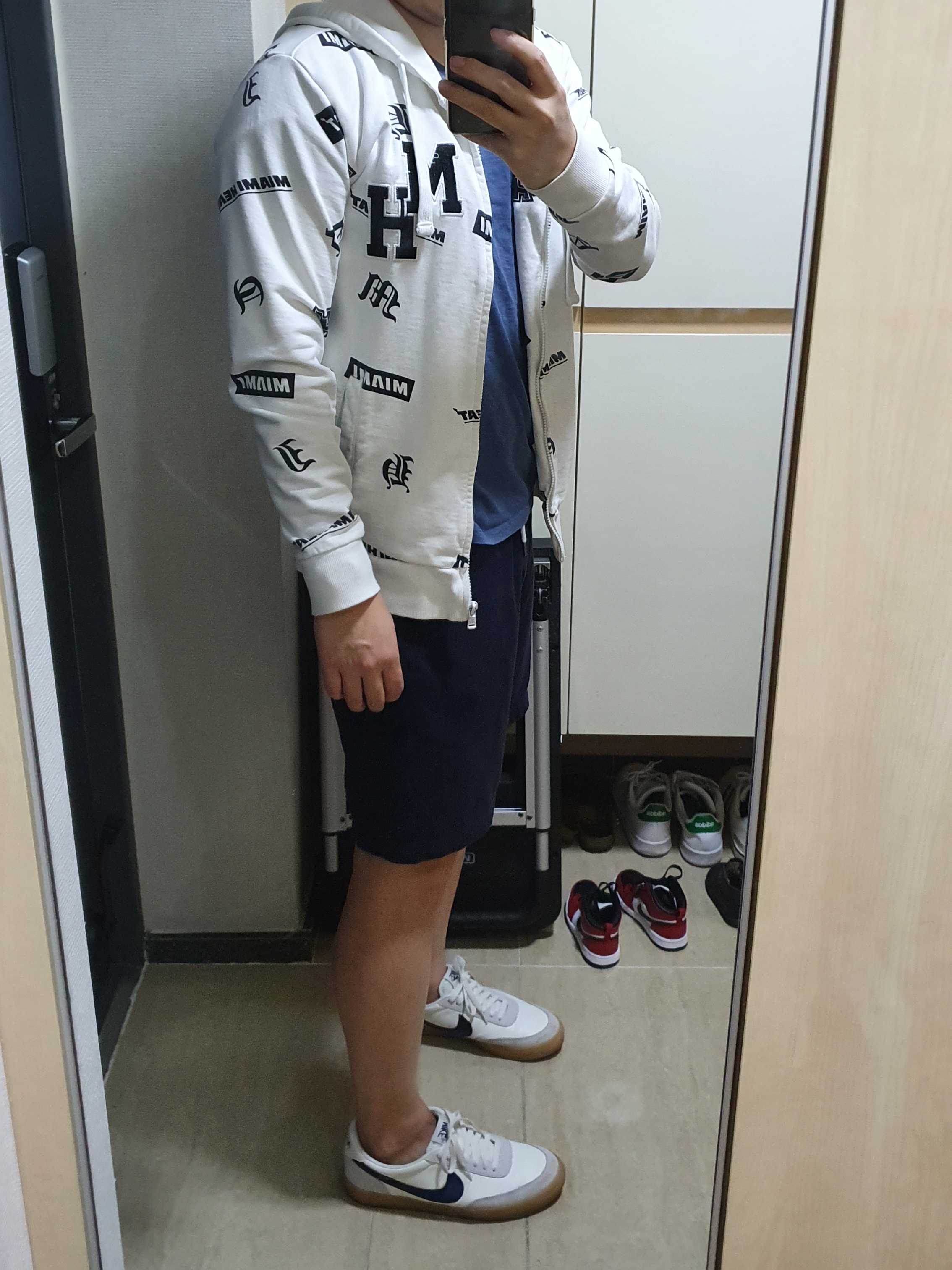Nike x J.Crew Killshot 2 Sail Midnight Navy 착용 스타일