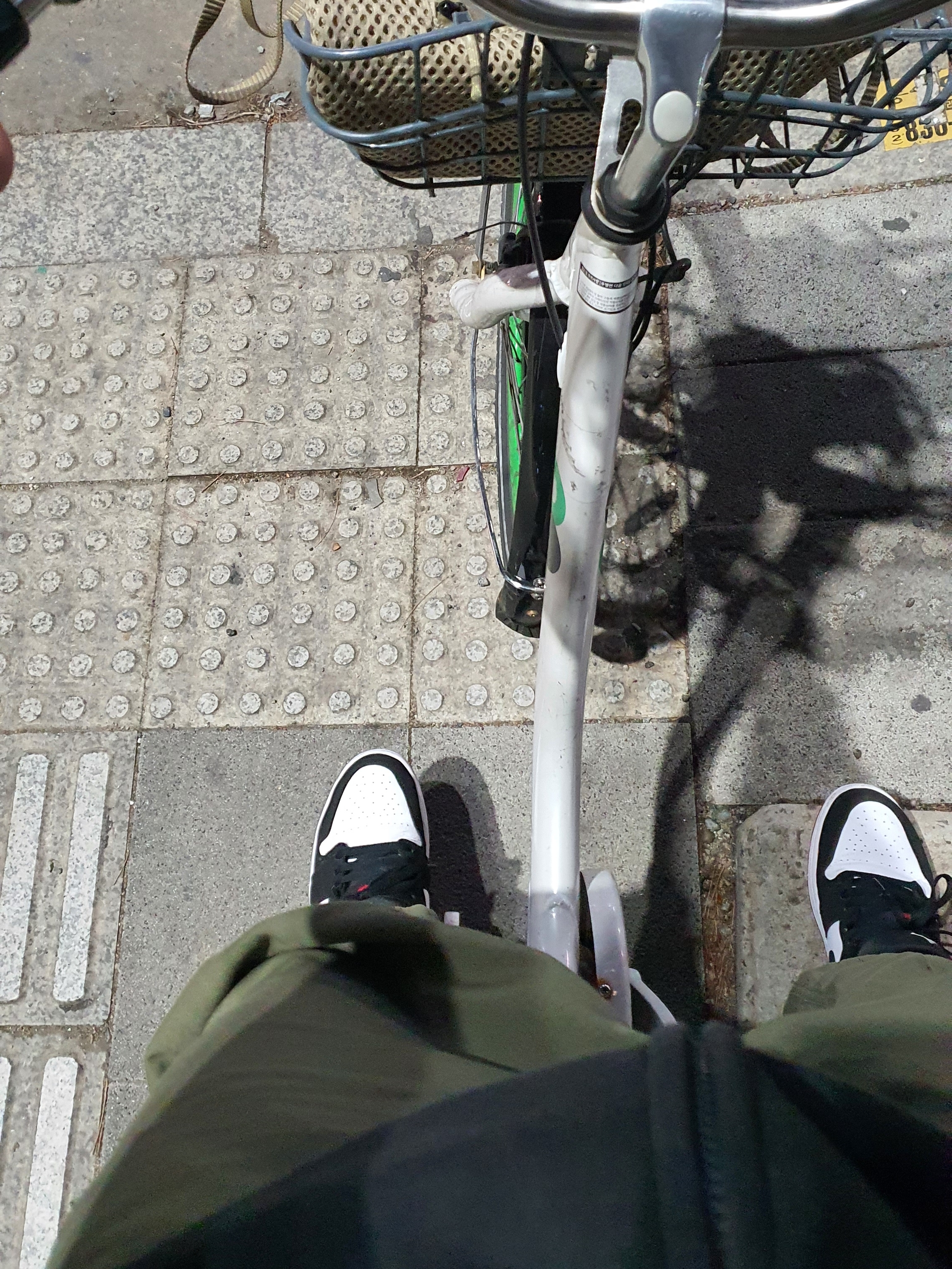 Jordan 1 Low Black Toe 착용 스타일