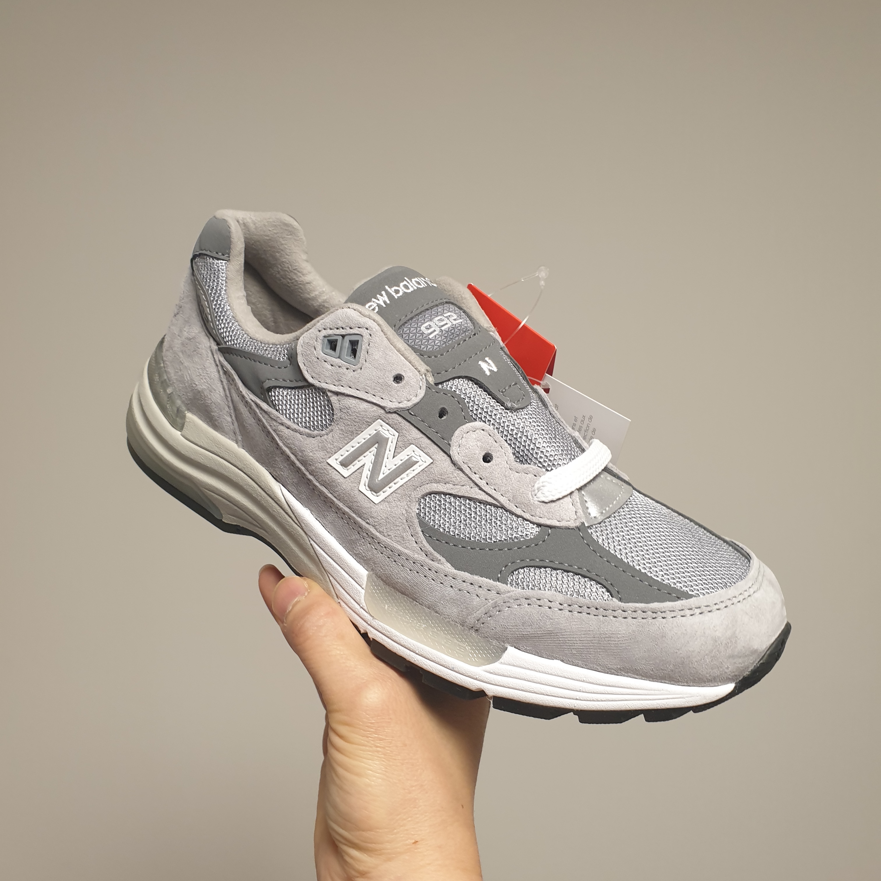 New Balance 992 Made in USA Grey - D Standard 착용 스타일 - 1