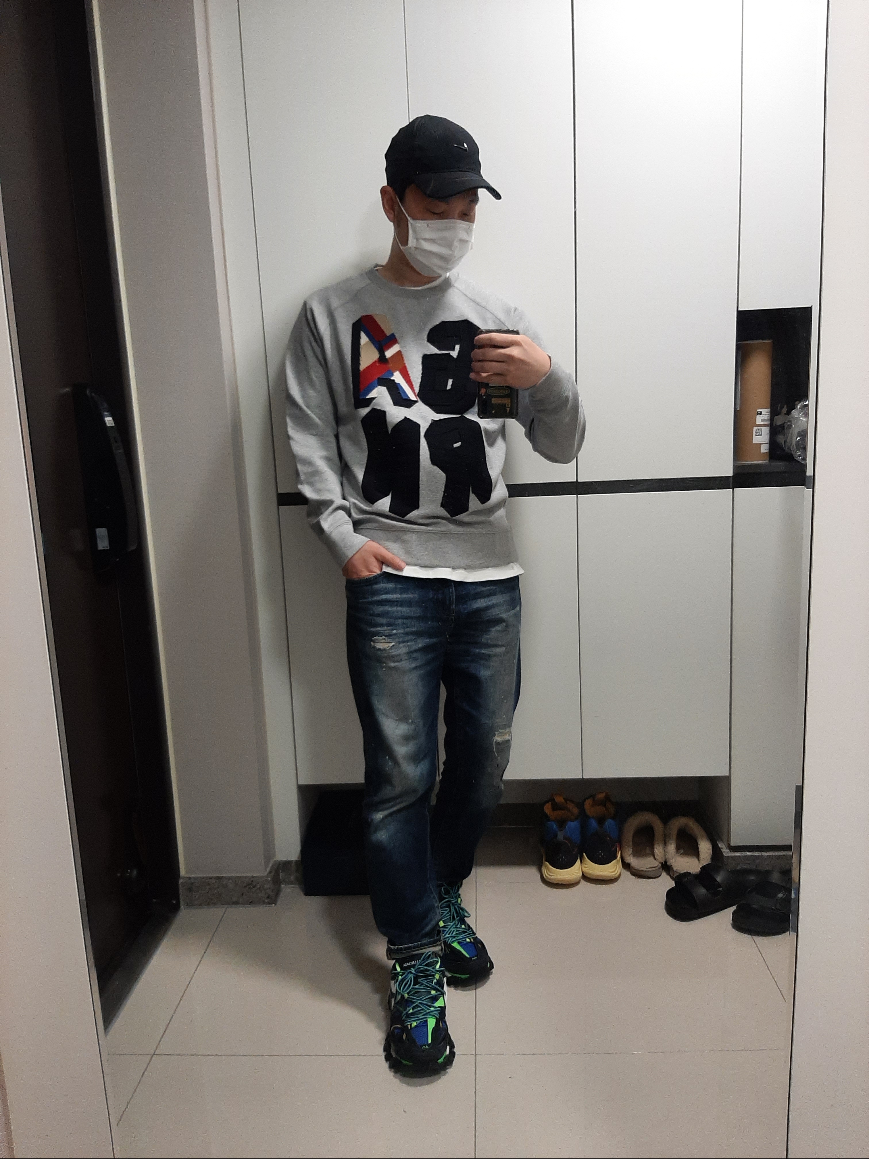 Balenciaga Track Sneakers Green White Blue 2019, Nike x Drake Nocta NRG AU L91 Cap 착용 스타일