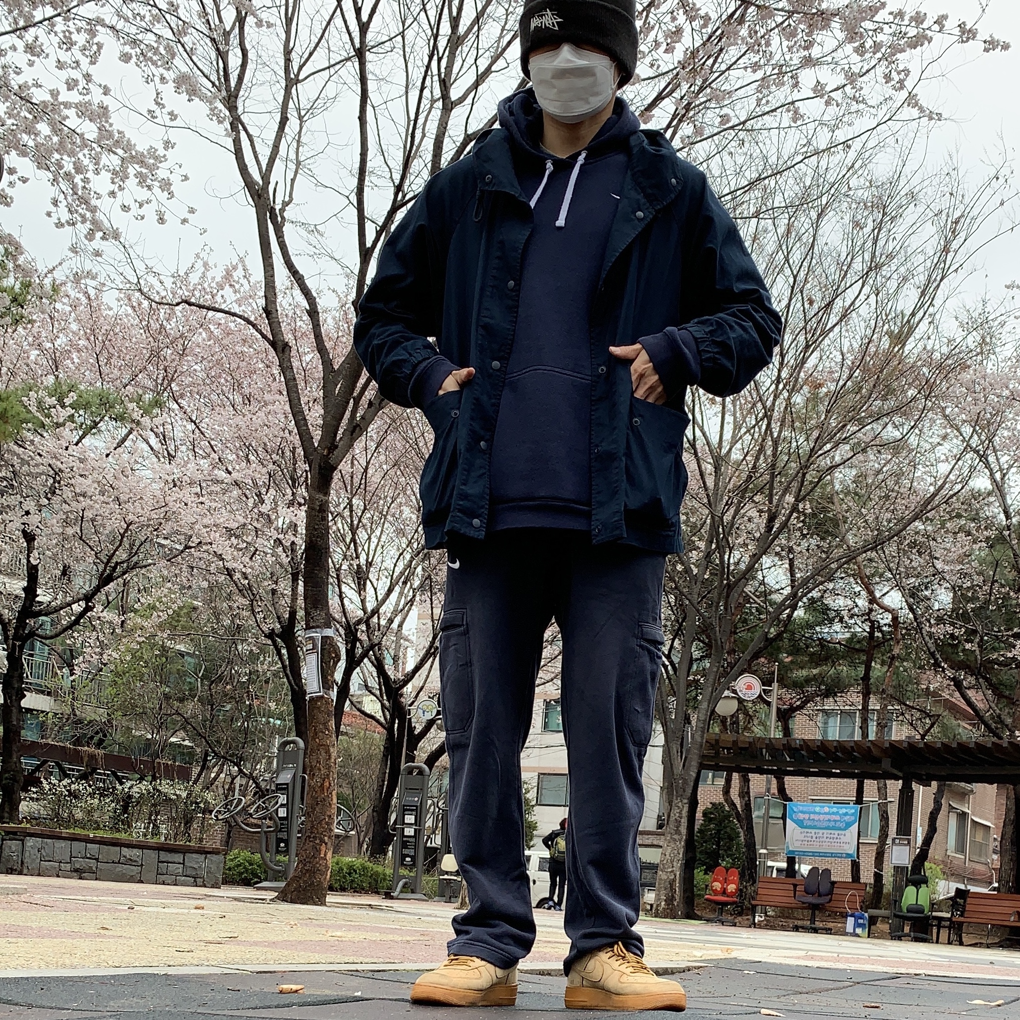 Nike Air Force 1 Low Flax 착용 스타일