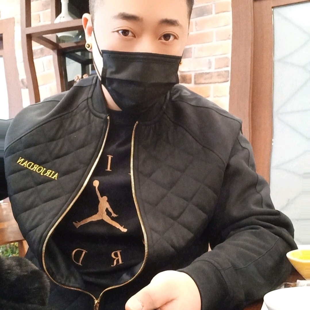 Jordan 4 Retro Black Cat 2020 착용 스타일