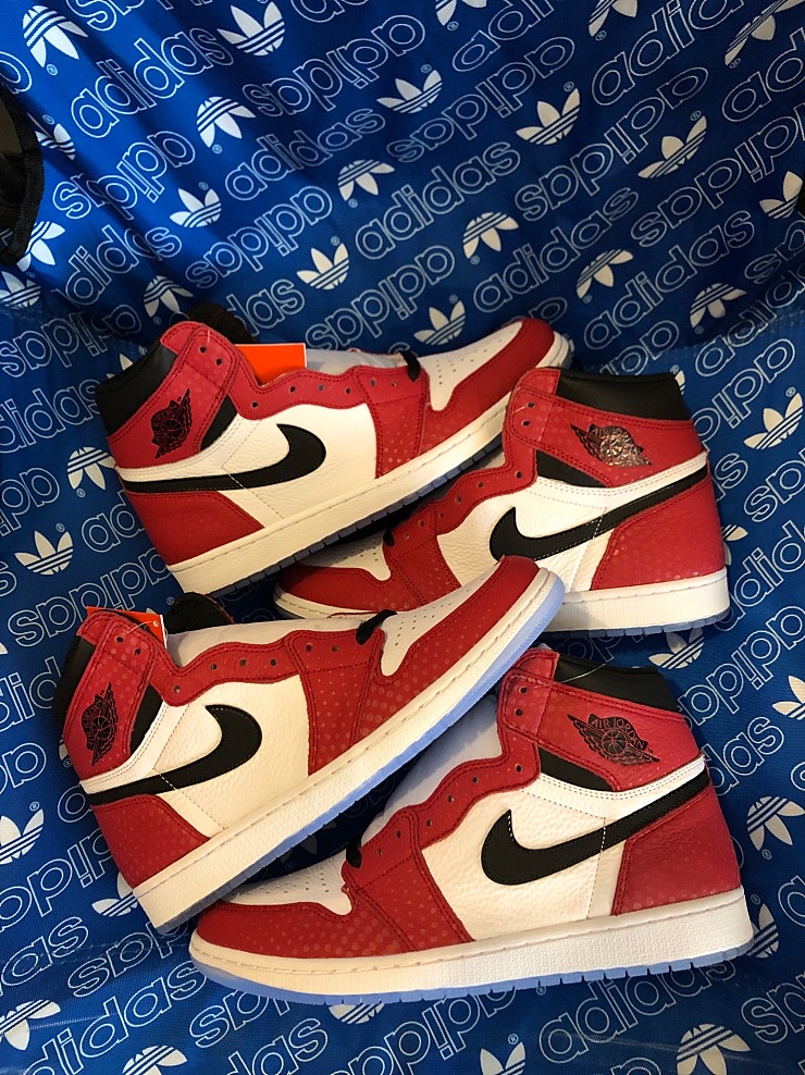 Jordan 1 Retro High Spider-Man Origin Story 착용 스타일 - 1