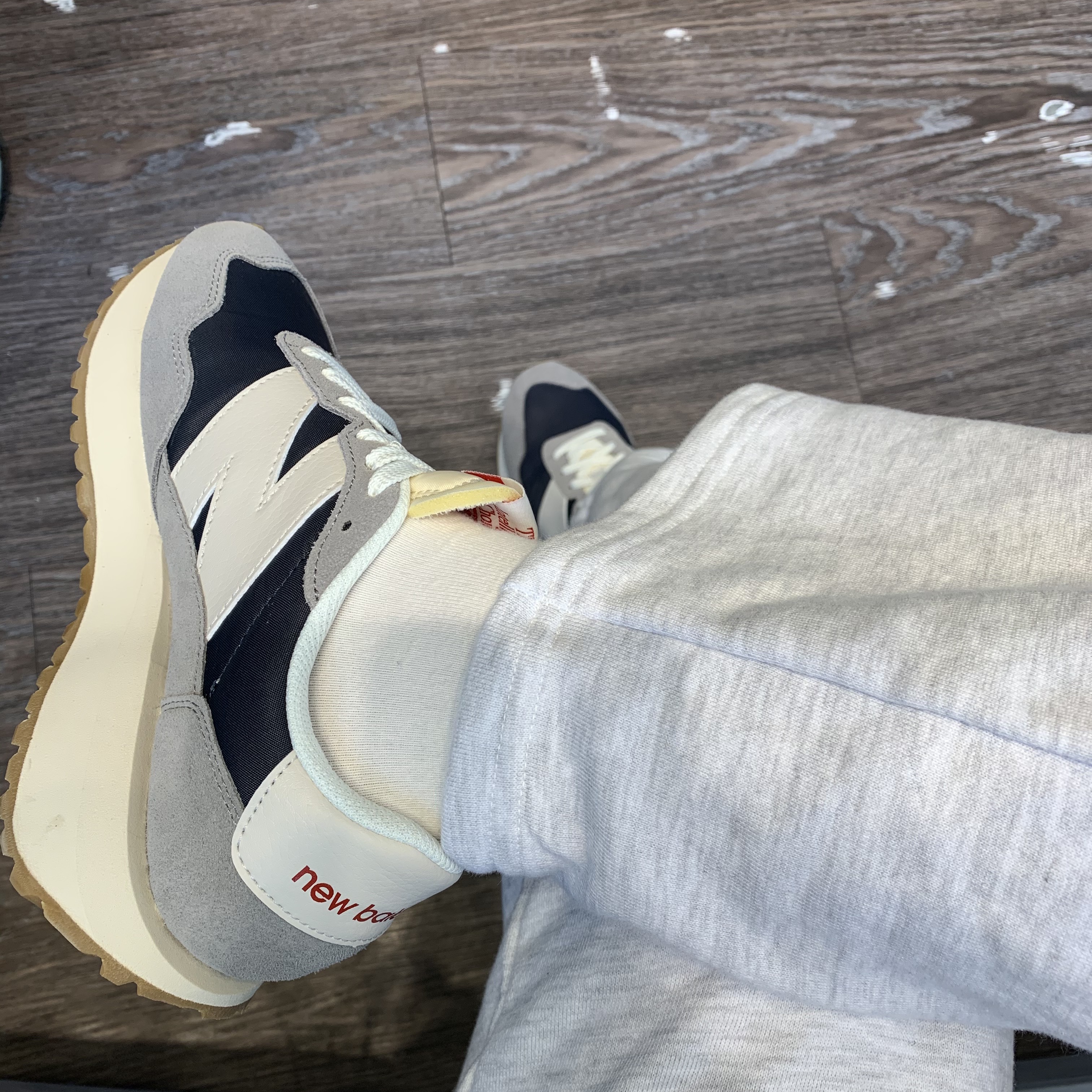 New Balance 237 Marblehead 착용 스타일