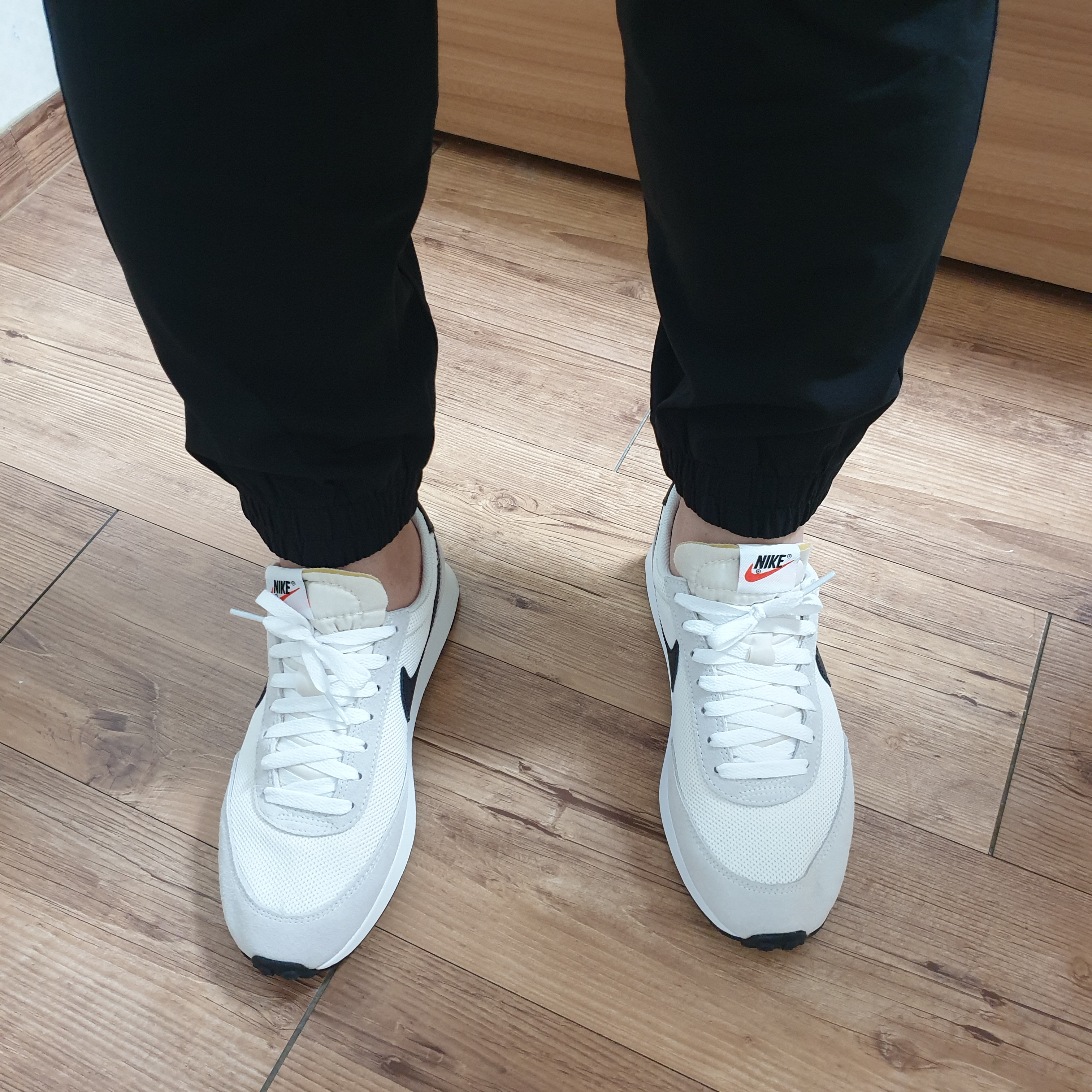 Nike Air Tailwind 79 White Phantom Black 착용 스타일 - 1