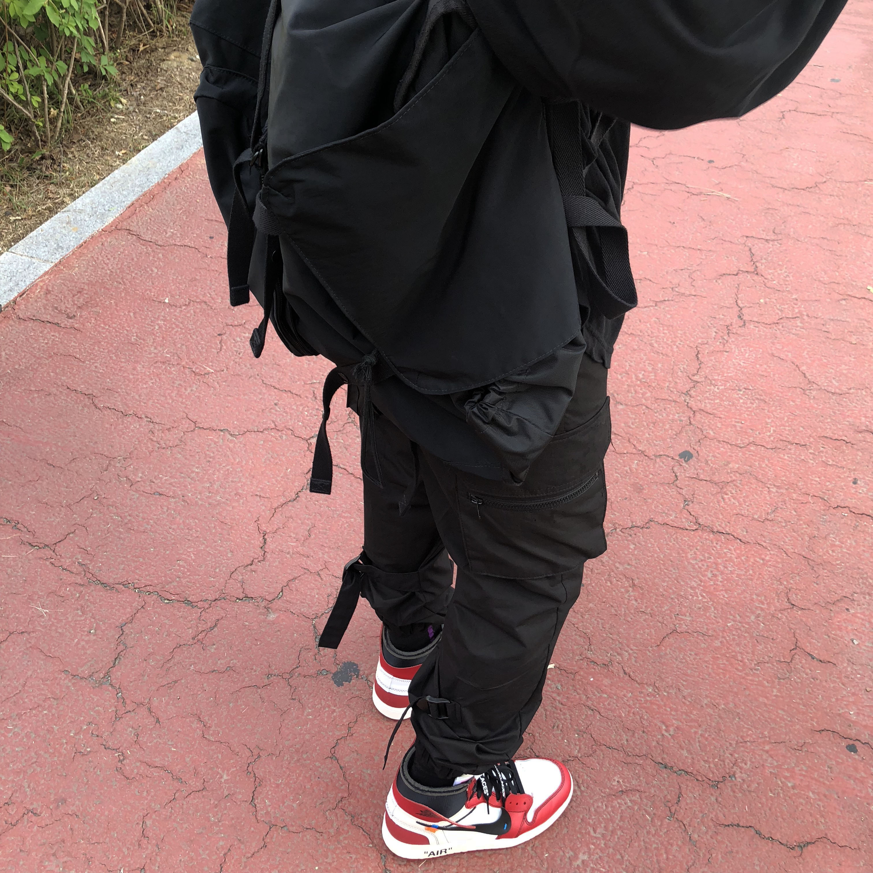 Jordan 1 x Off-White Retro High Chicago The Ten 착용 스타일 - 3