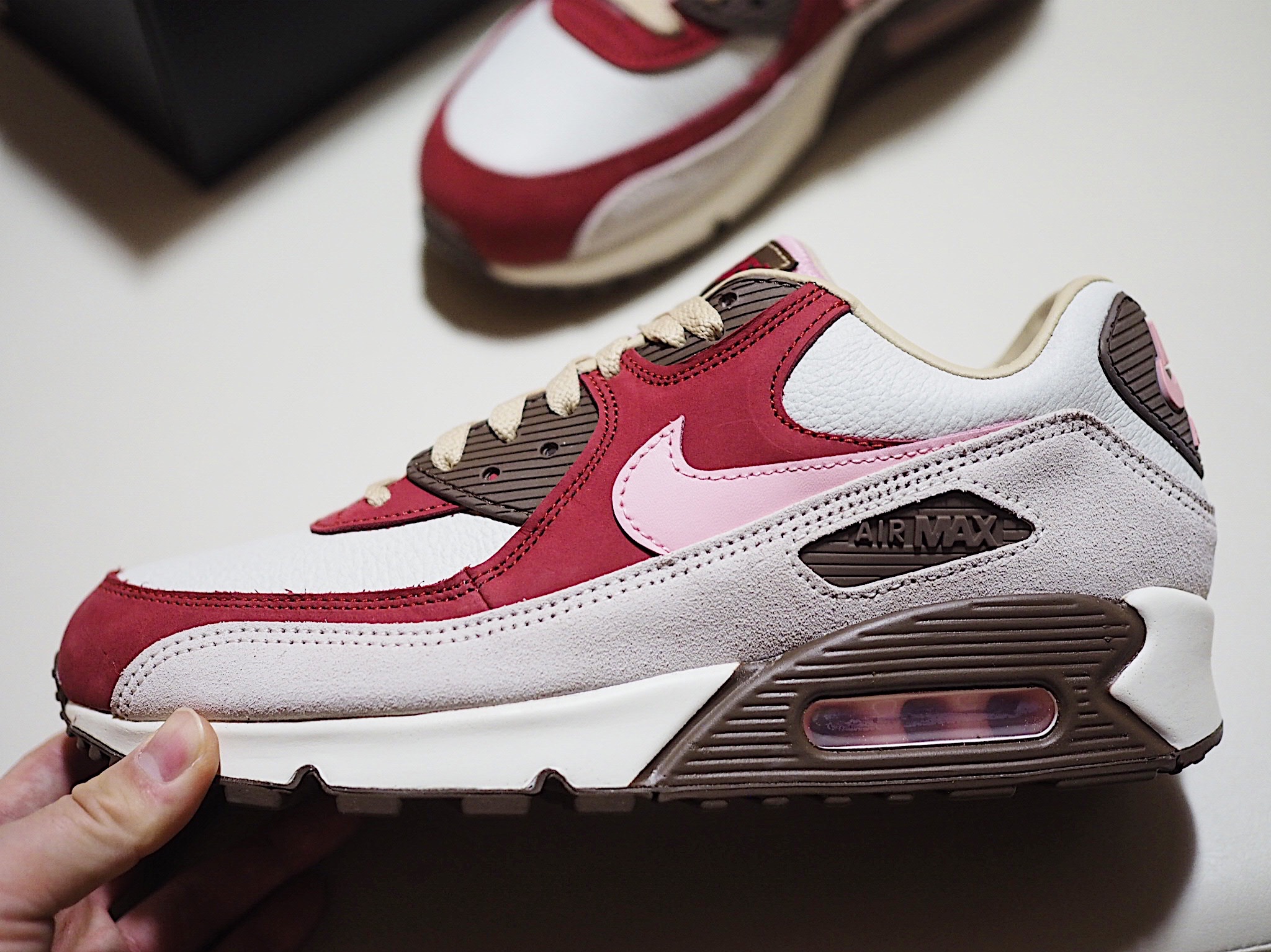 Nike Air Max 90 NRG Bacon 착용 스타일 - 3