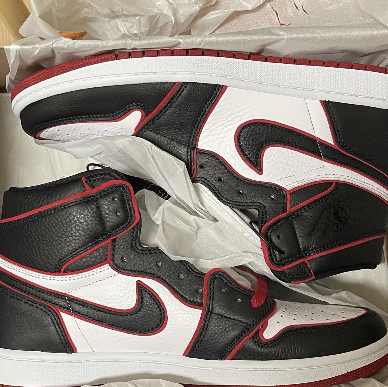 Jordan 1 Retro High OG Bloodline 착용 스타일