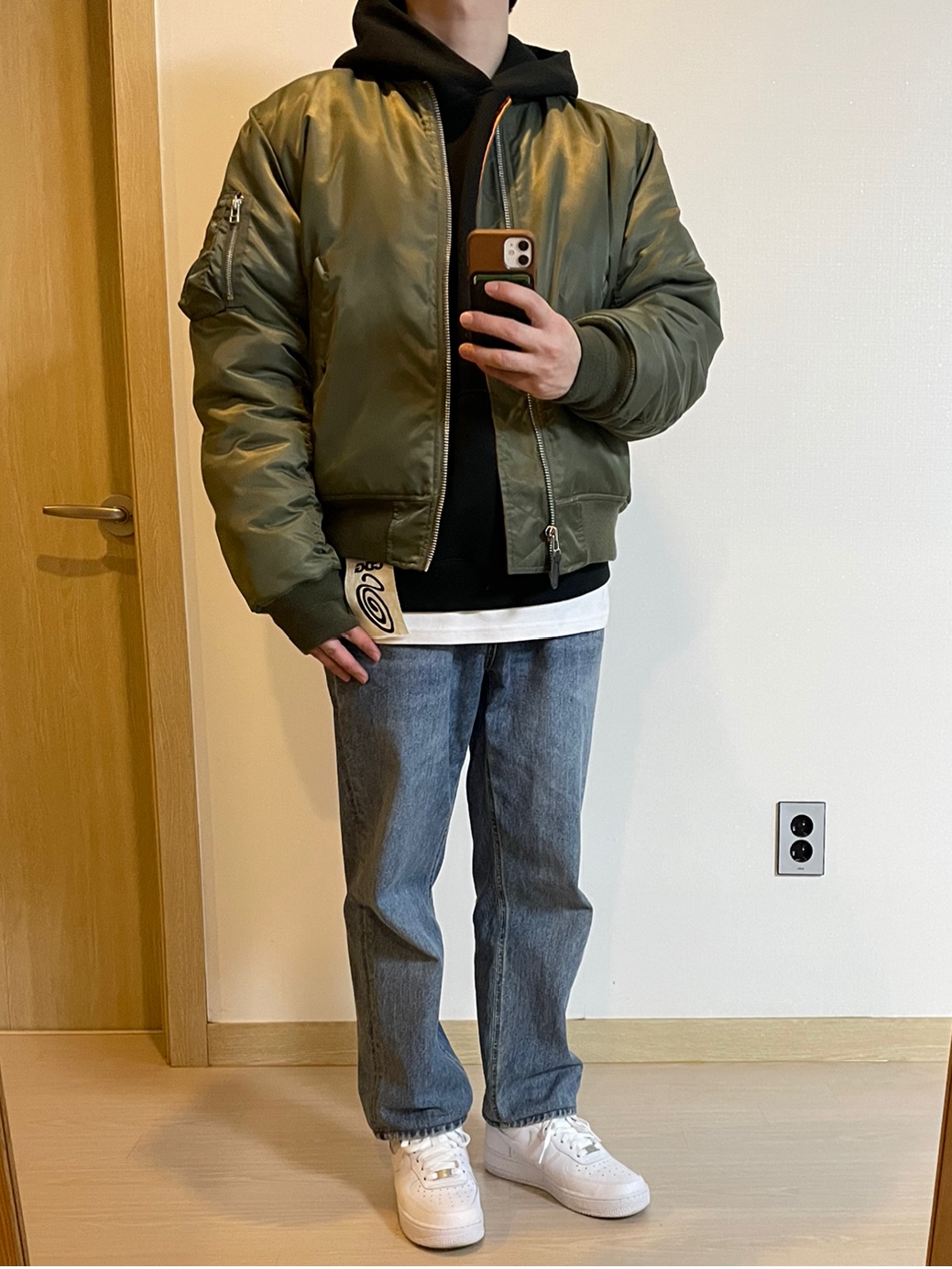 Essentials 3D Silicon Applique Pullover Hoodie Dark Slate/Black 2020, Stussy x CDG MA-1 Jacket Olive 착용 스타일