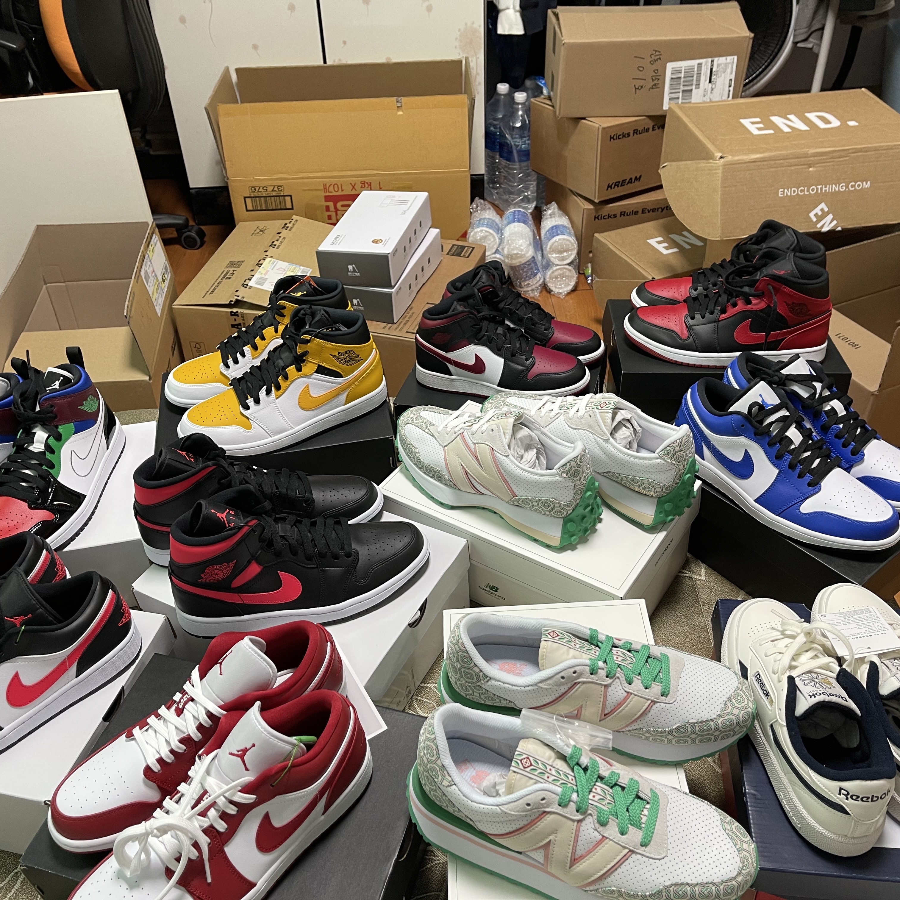 (W) Jordan 1 Low Black Siren Red, Jordan 1 Low Gym Red White 착용 스타일