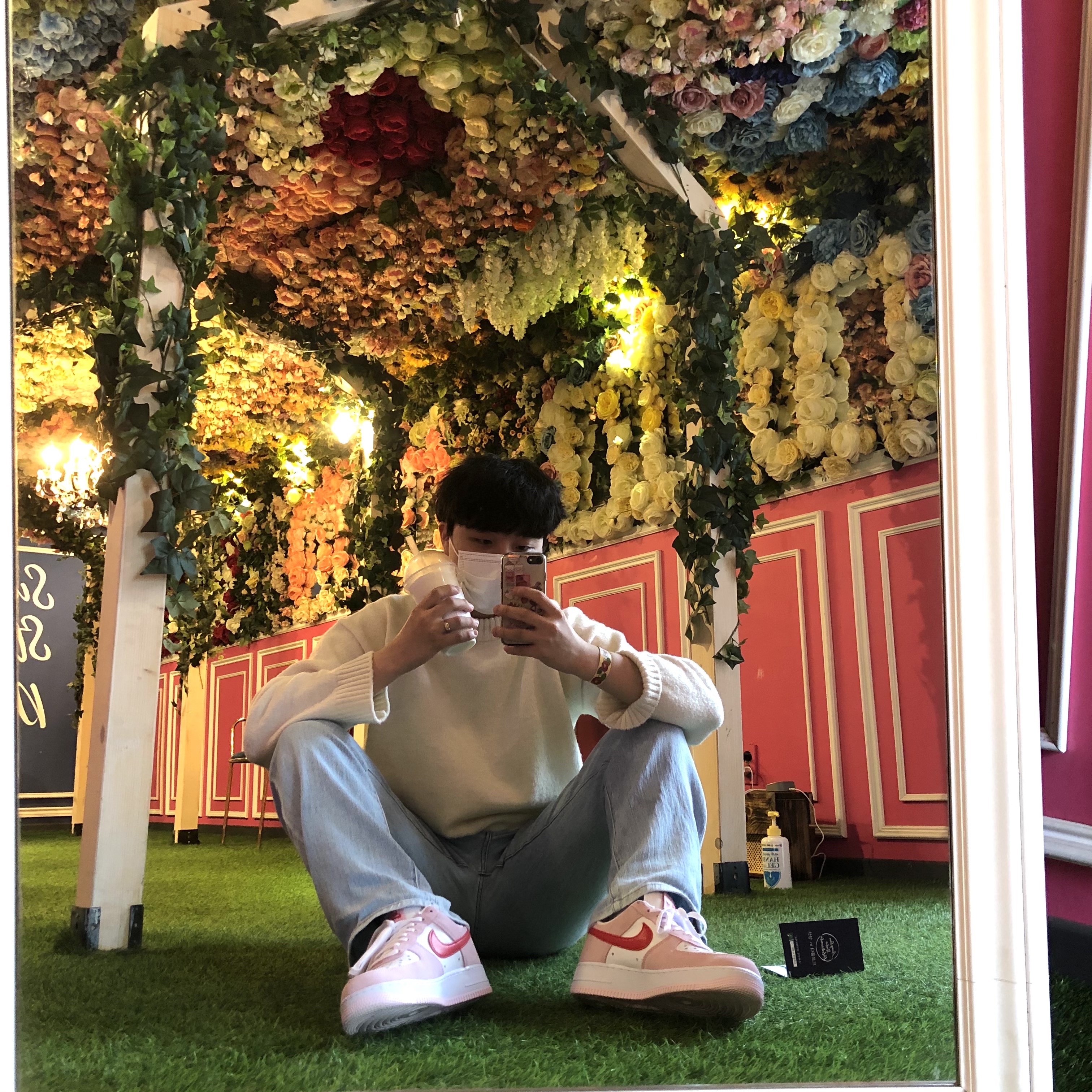 Nike Air Force 1 '07 QS Valentine's Day 착용 스타일