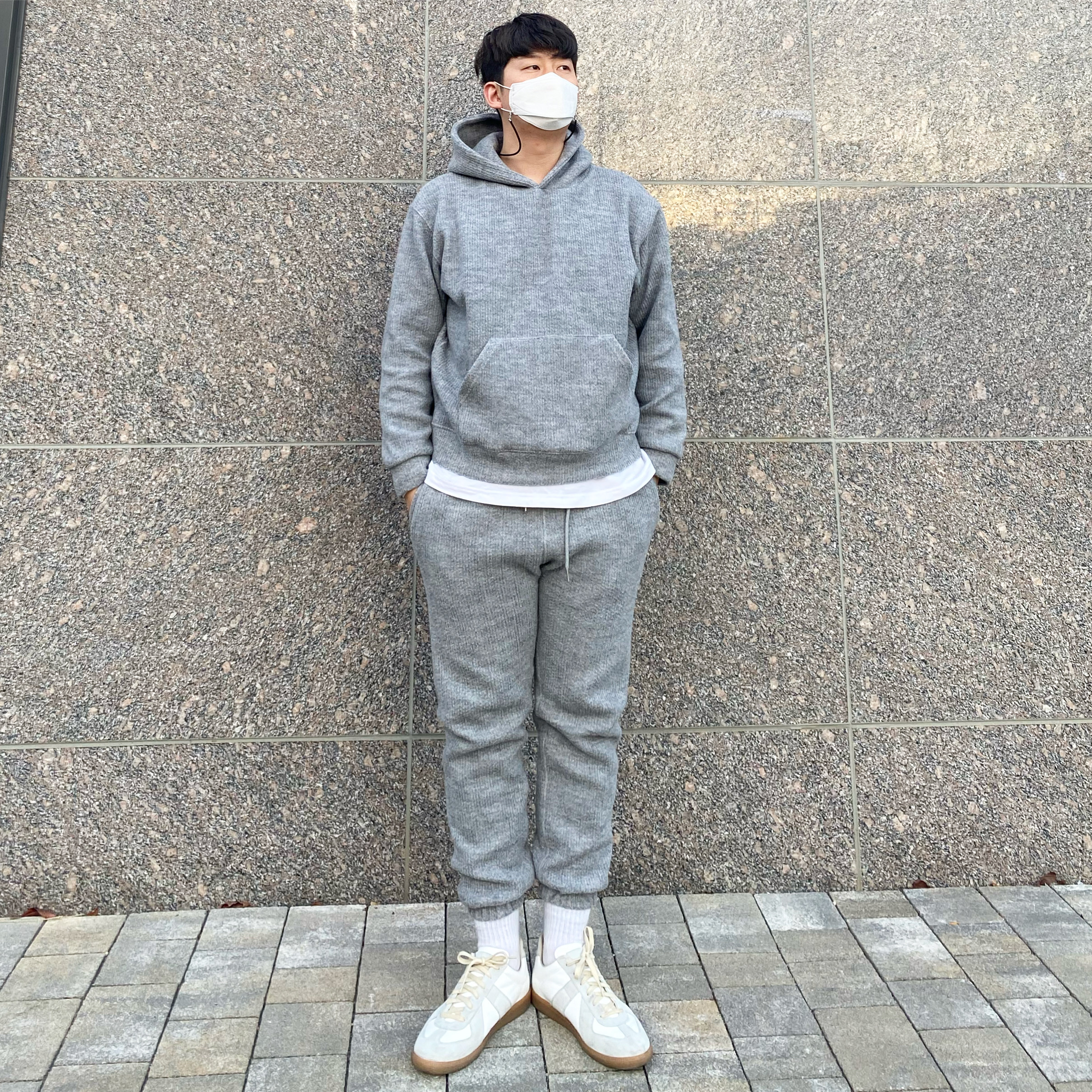 Maison Margiela Calfskin Replica Sneakers 착용 스타일
