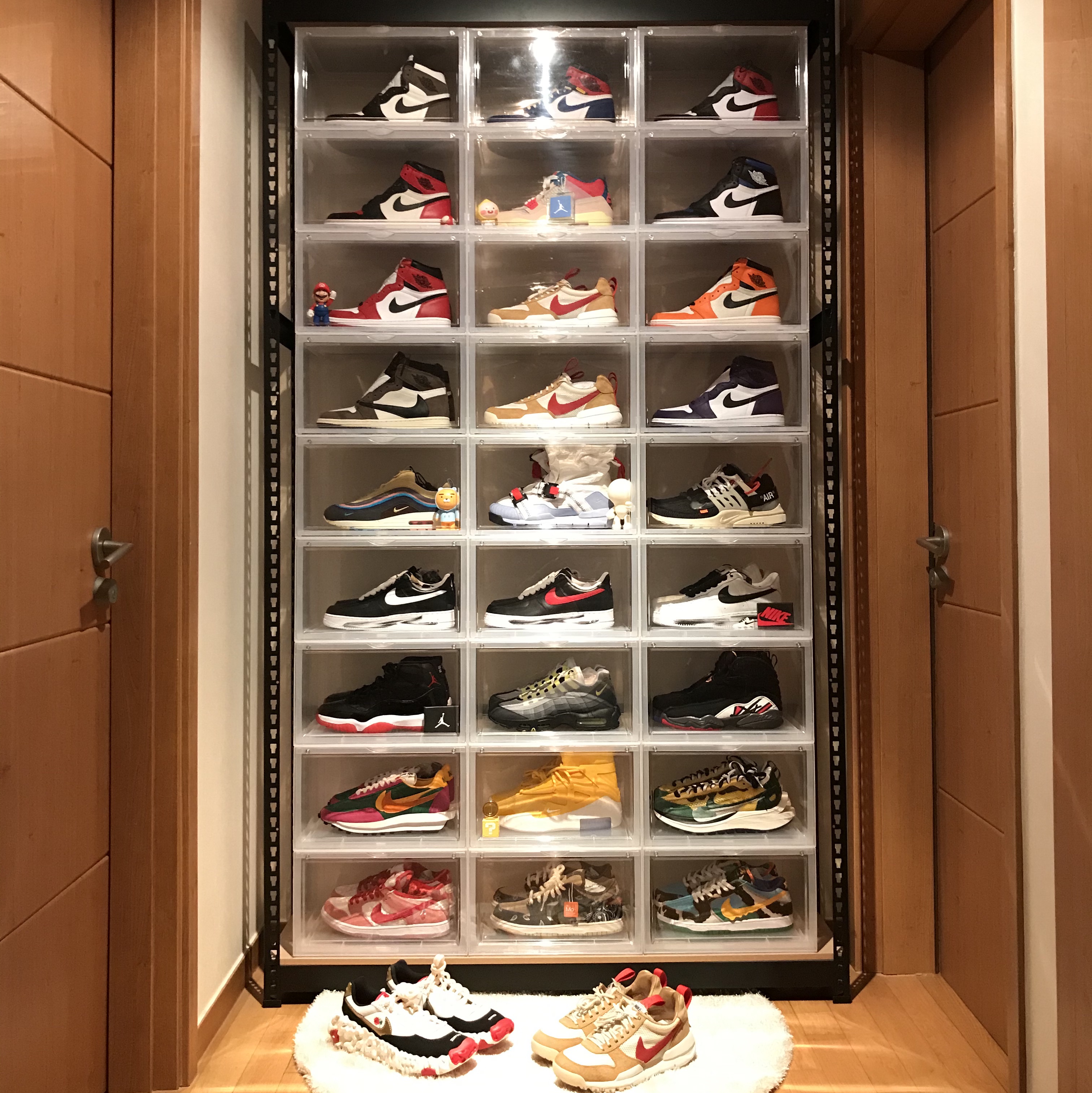 Nike x Tom Sachs Mars Yard Shoe 2.0 Space Camp, Jordan 1 x Travis Scott Retro High OG SP Mocha 착용 스타일