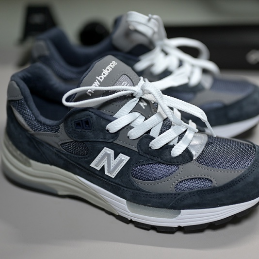 New Balance 992 Made in USA Navy 착용 스타일