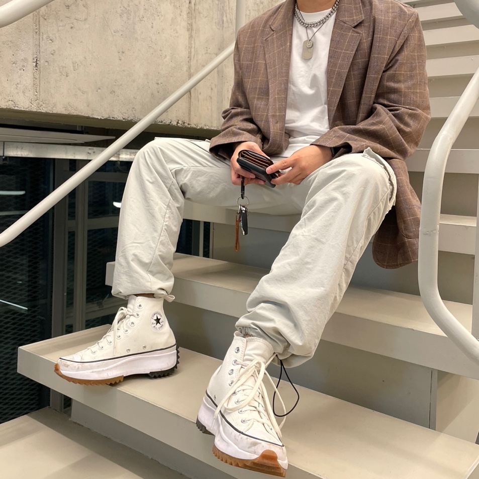 Converse Run Star Hike Hi White Black Gum 착용 스타일