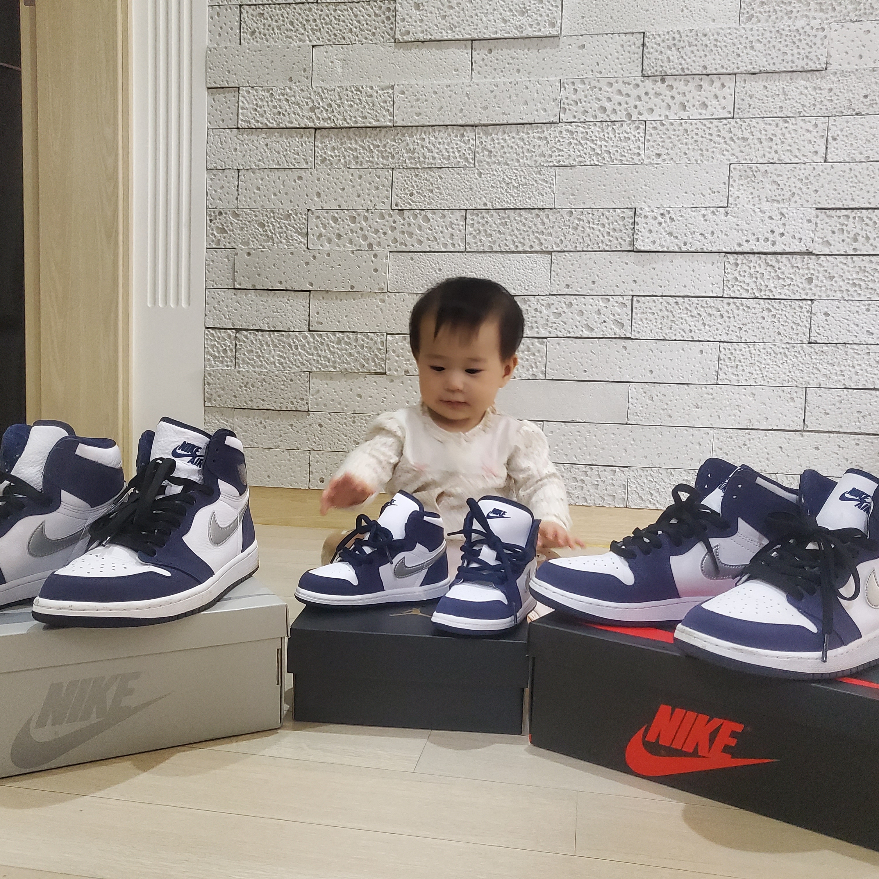 Jordan 1 Retro High OG CO.JP Midnight Navy, (GS) Jordan 1 Retro High OG CO.JP Midnight Navy 착용 스타일 - 1