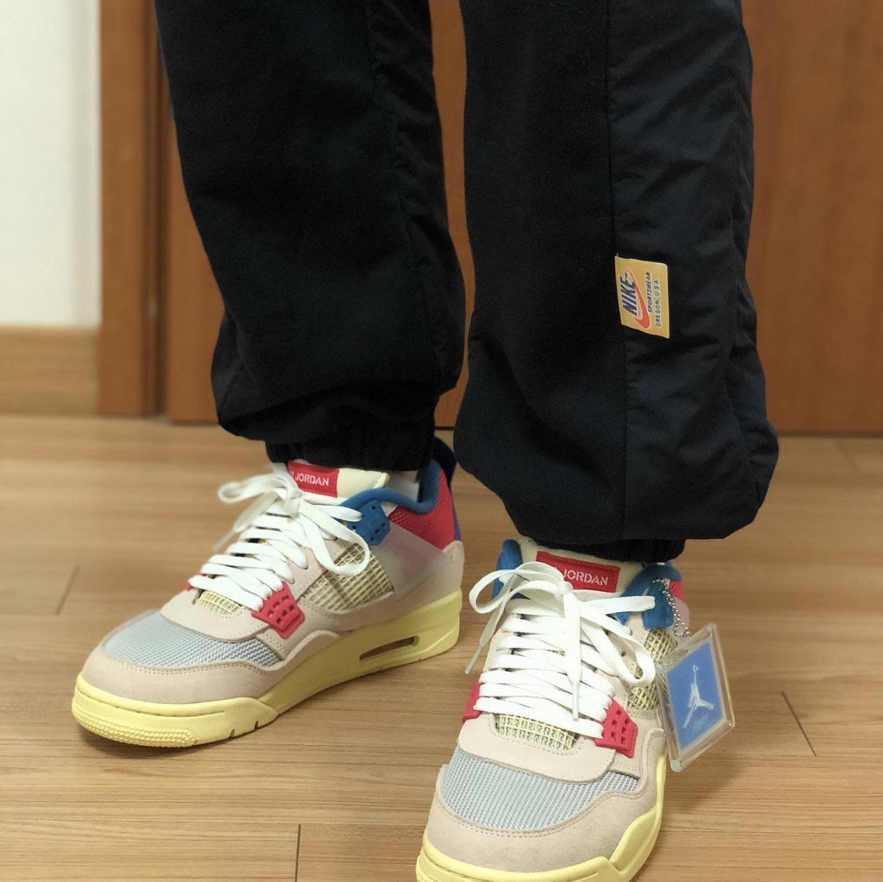 Jordan 4 x Union Retro Guava Ice 착용 스타일