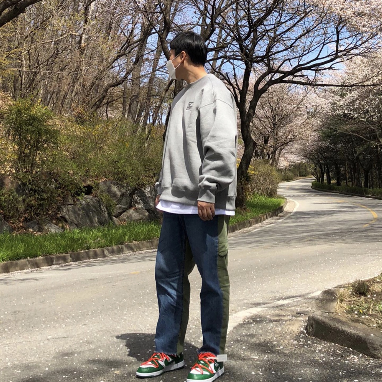 Nike x Off-White Dunk Low Pine Green, Nike x Stussy NRG BR Crew Fleece Grey 착용 스타일