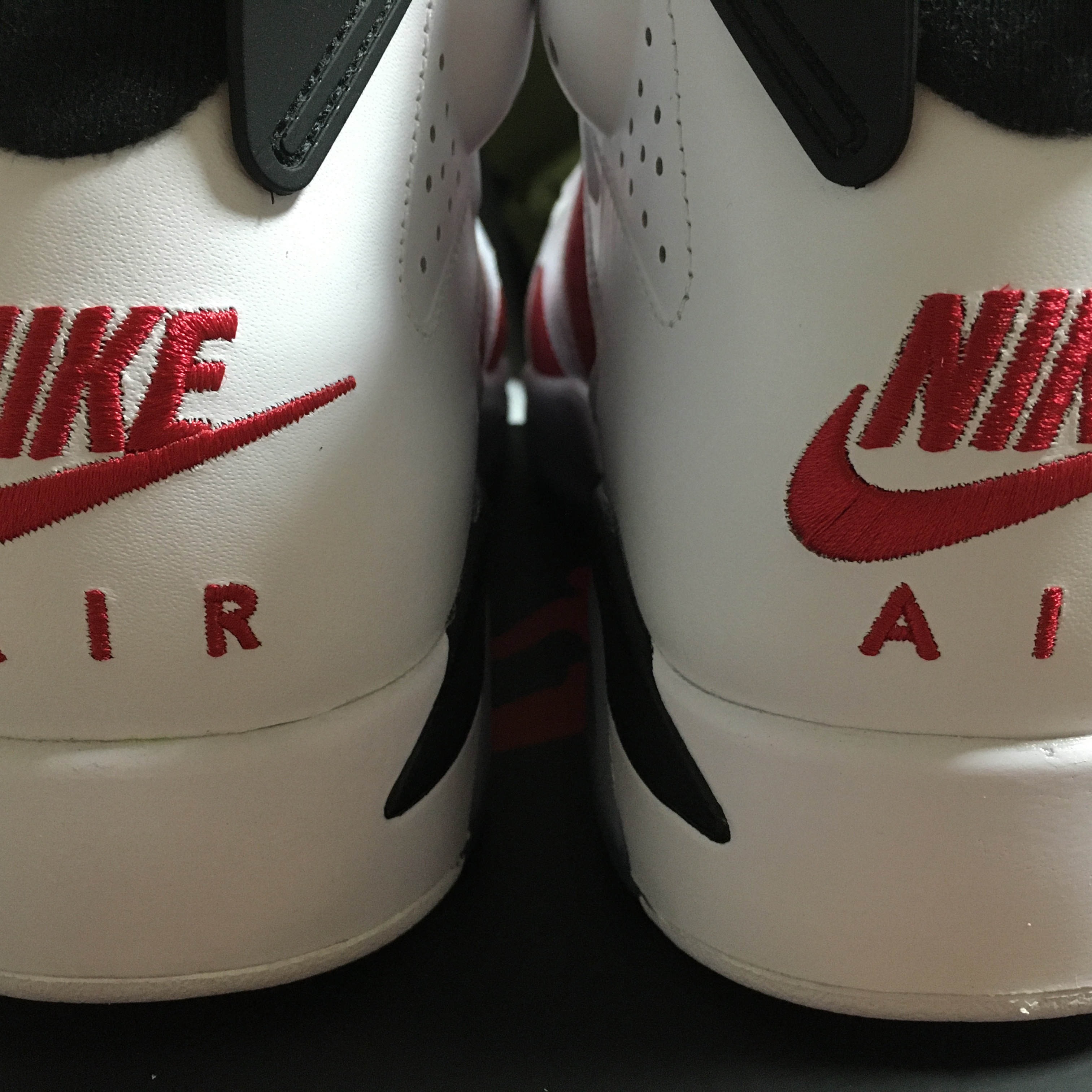 Jordan 6 Retro Carmine 2021 착용 스타일 - 3