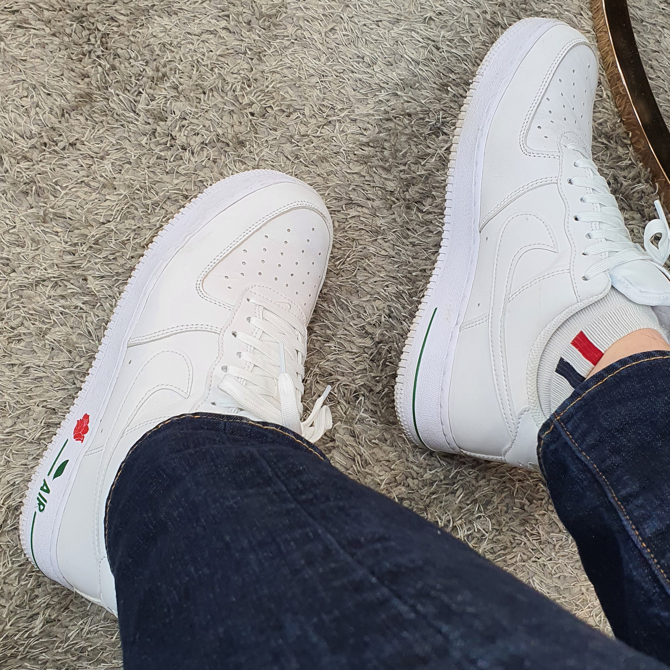 Nike Air Force 1 '07 LX White Bag 착용 스타일
