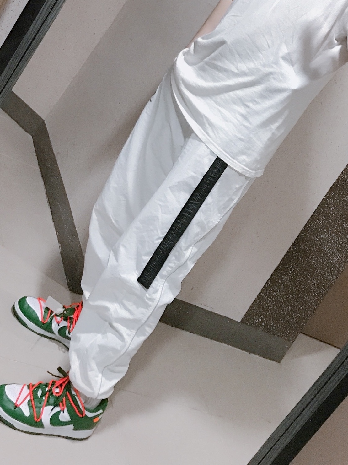 Nike x Off-White Dunk Low Pine Green 착용 스타일 - 2
