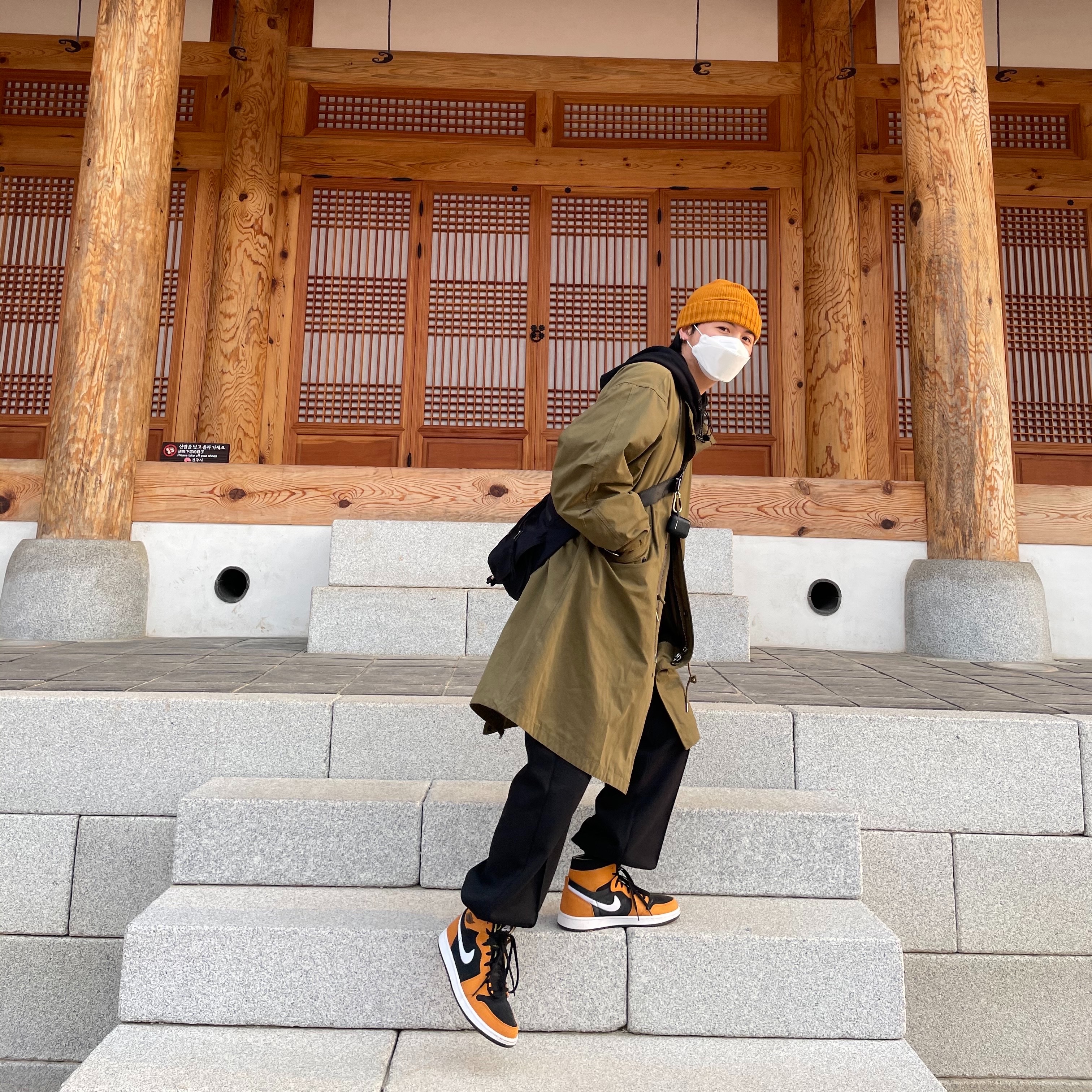 Jordan 1 Zoom Air CMFT Monarch Orange 착용 스타일
