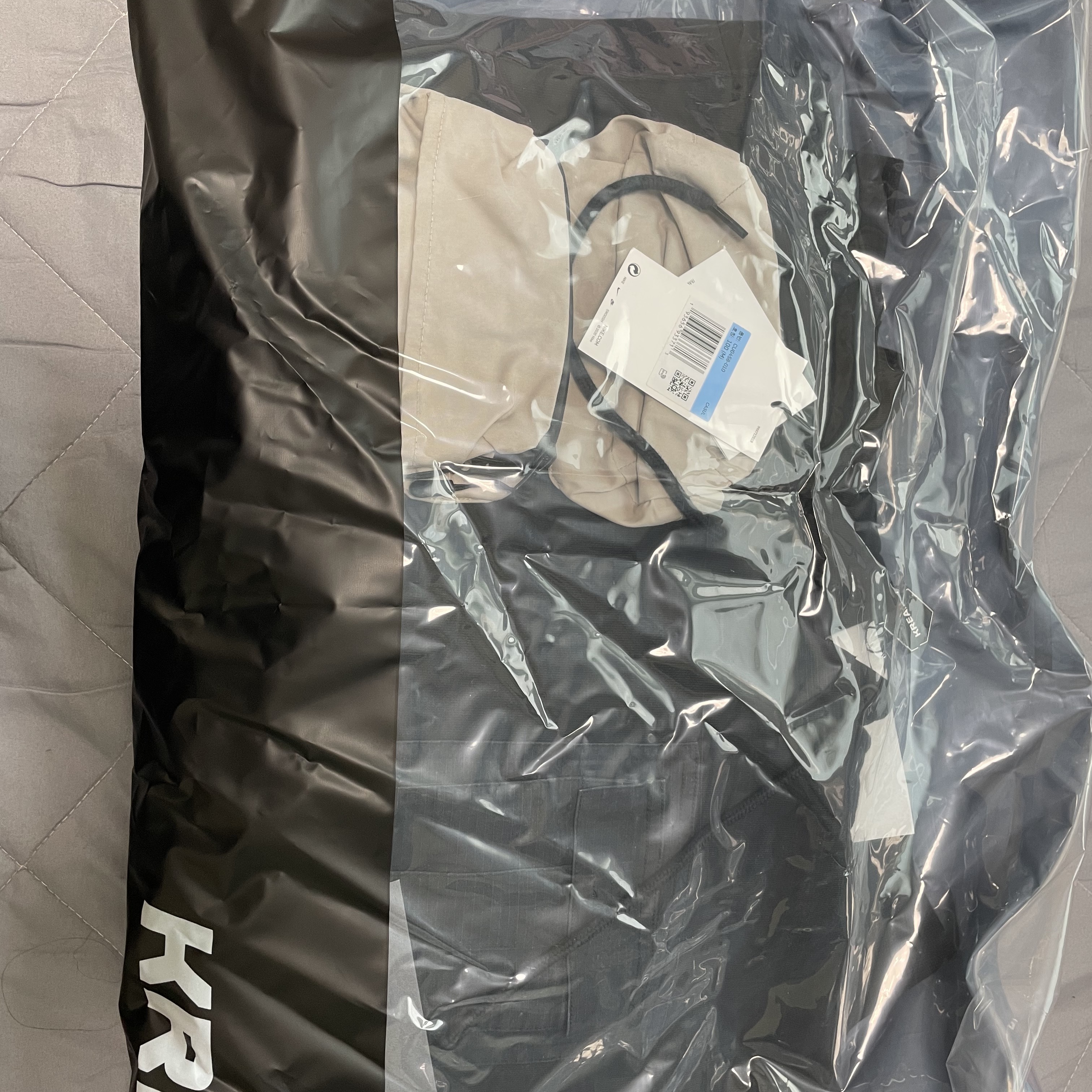 Nike x Travis Scott NRG AG Utility Hoodie Black, Nike x Travis Scott NRG AG Utility Sweatpants Black 착용 스타일 - 1