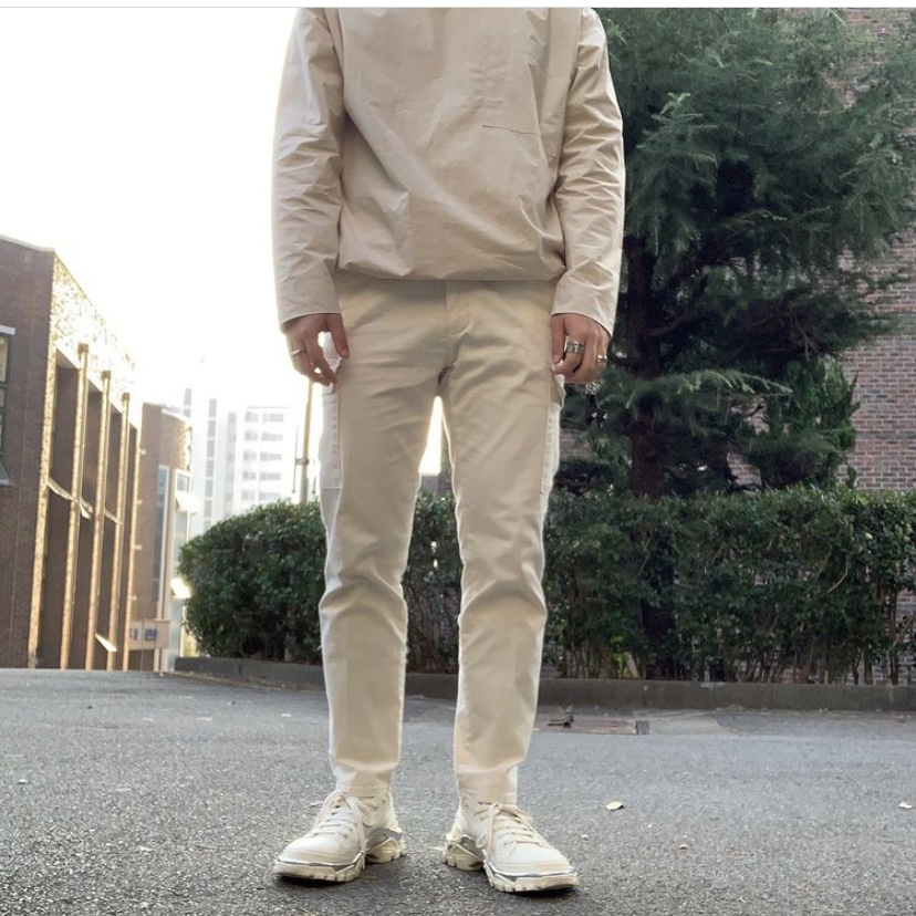 Adidas x Raf Simons Detroit Runner Chalk White 착용 스타일 - 3