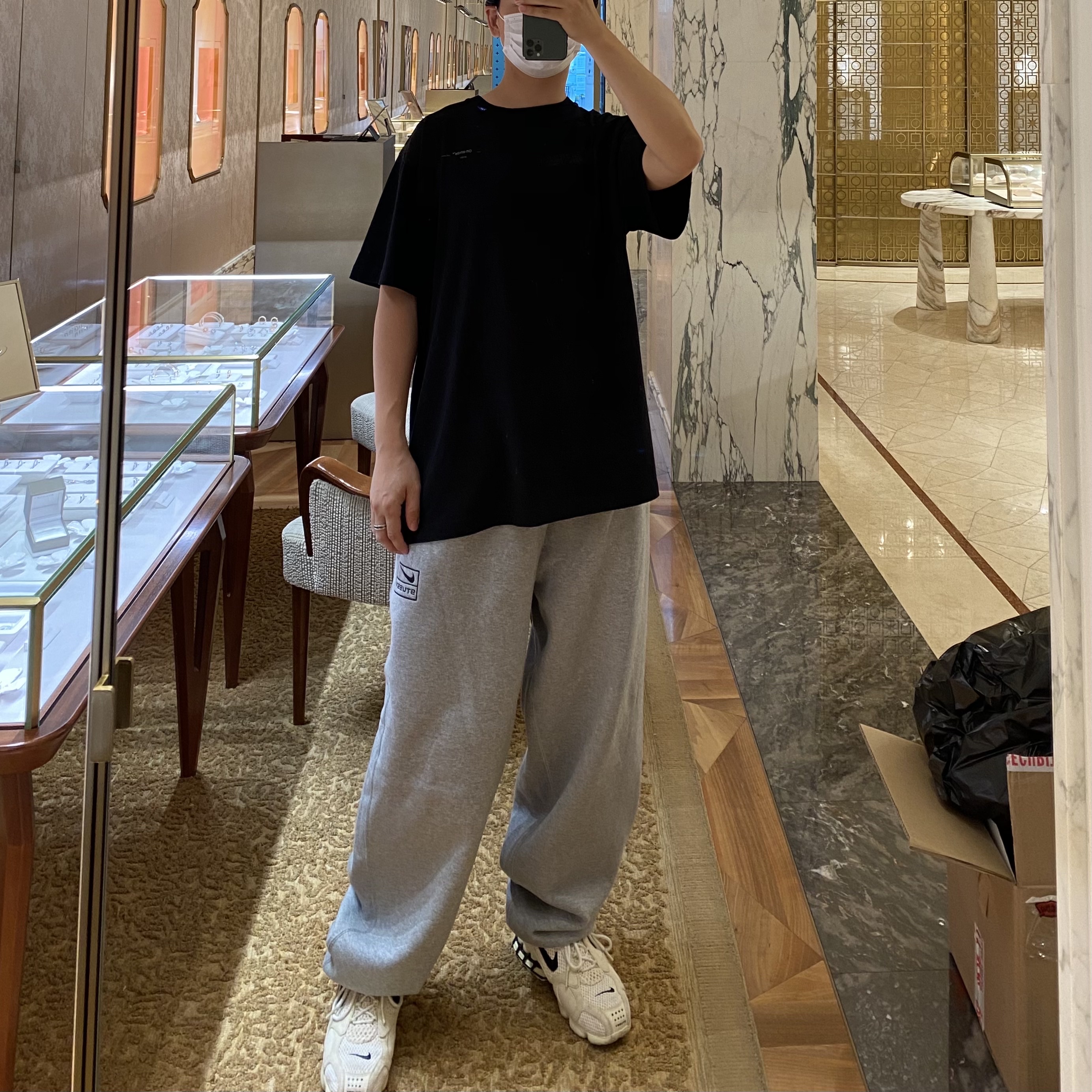Nike x Stussy Air Zoom Spiridon Cage 2 Fossil, Nike x Stussy NRG BR Fleece Pants Grey 착용 스타일