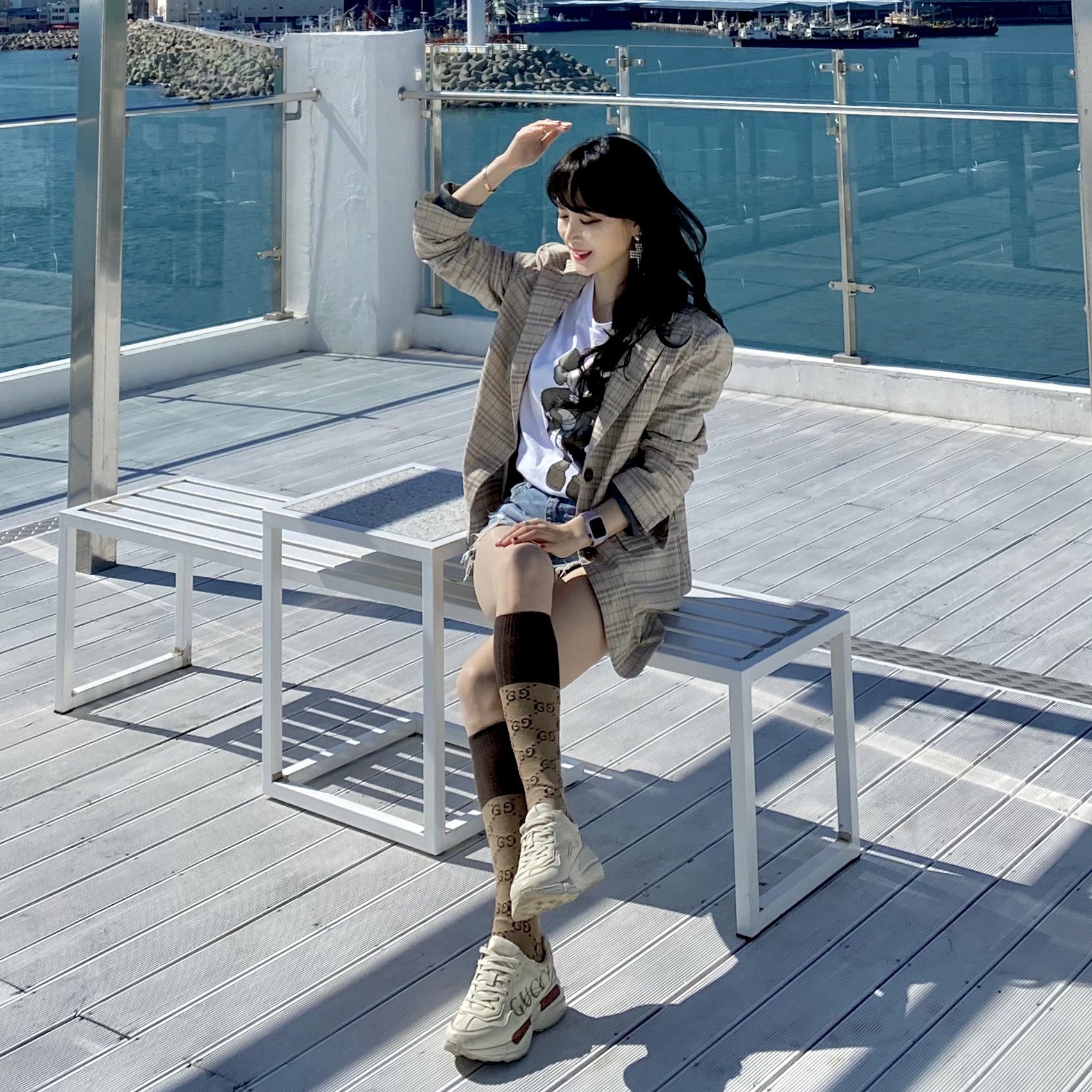 Gucci Rhyton Leather Sneakers Logo 착용 스타일 - 3