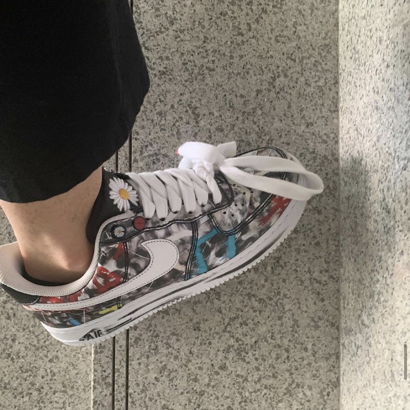 Nike x Peaceminusone Air Force 1 Low Para-Noise 착용 스타일 - 1