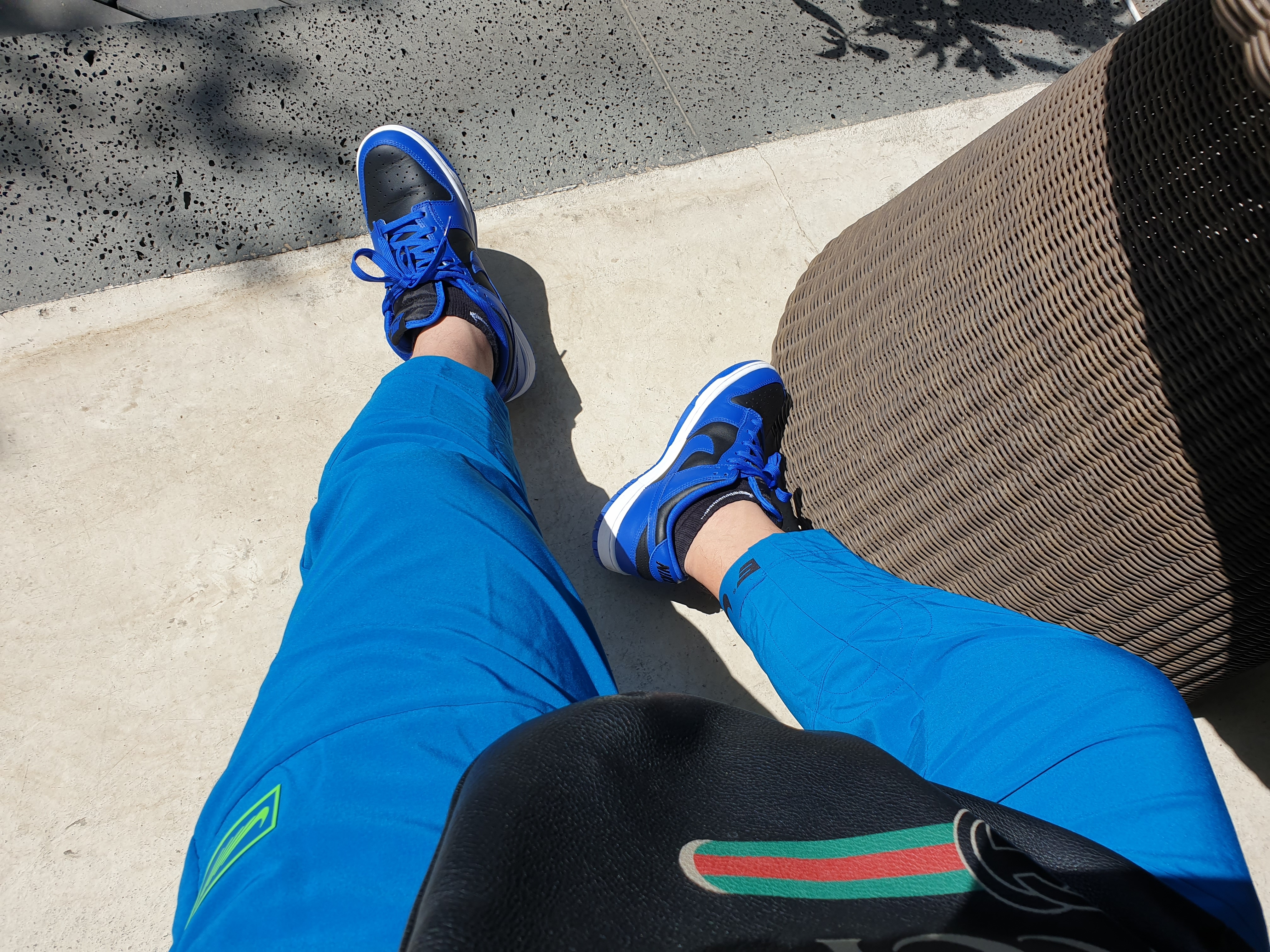 Nike Dunk Low Retro Hyper Cobalt, Nike NSW Hoodie BRS Midnight Navy 착용 스타일 - 1