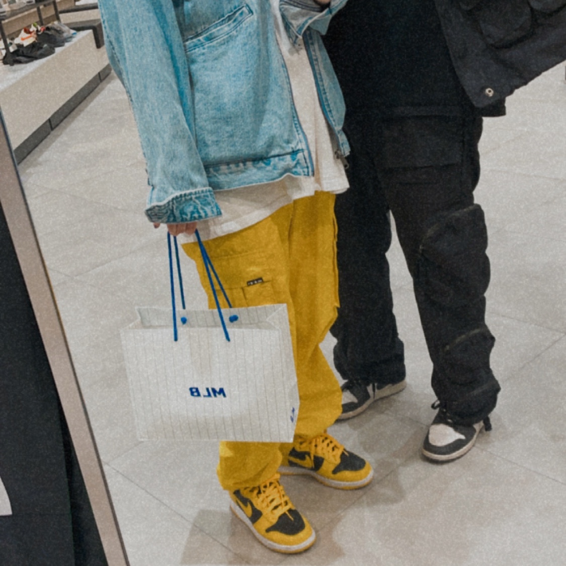 Nike Dunk High SP Varsity Maize 착용 스타일 - 1