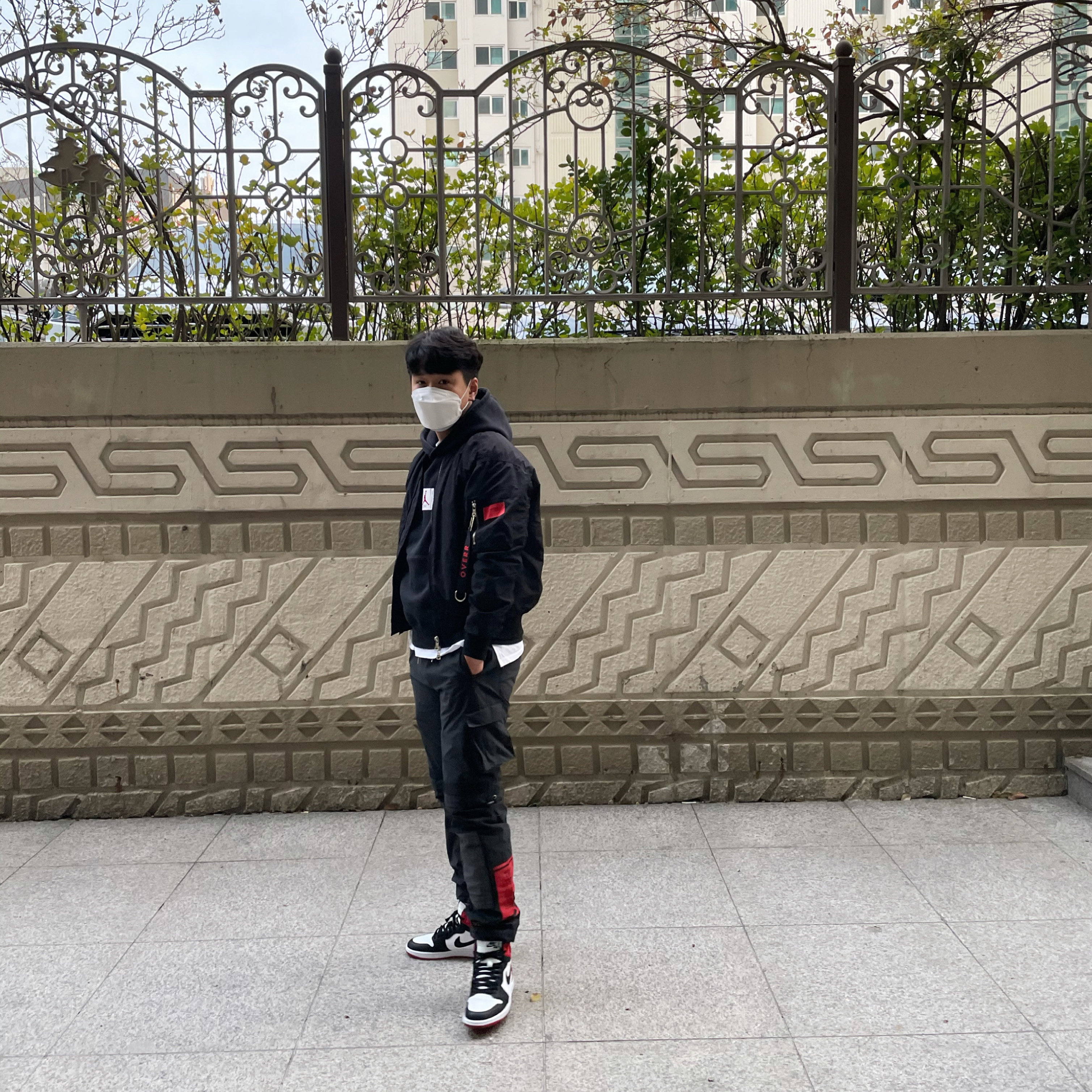 (W) Jordan 1 Retro High Satin Black Toe 착용 스타일
