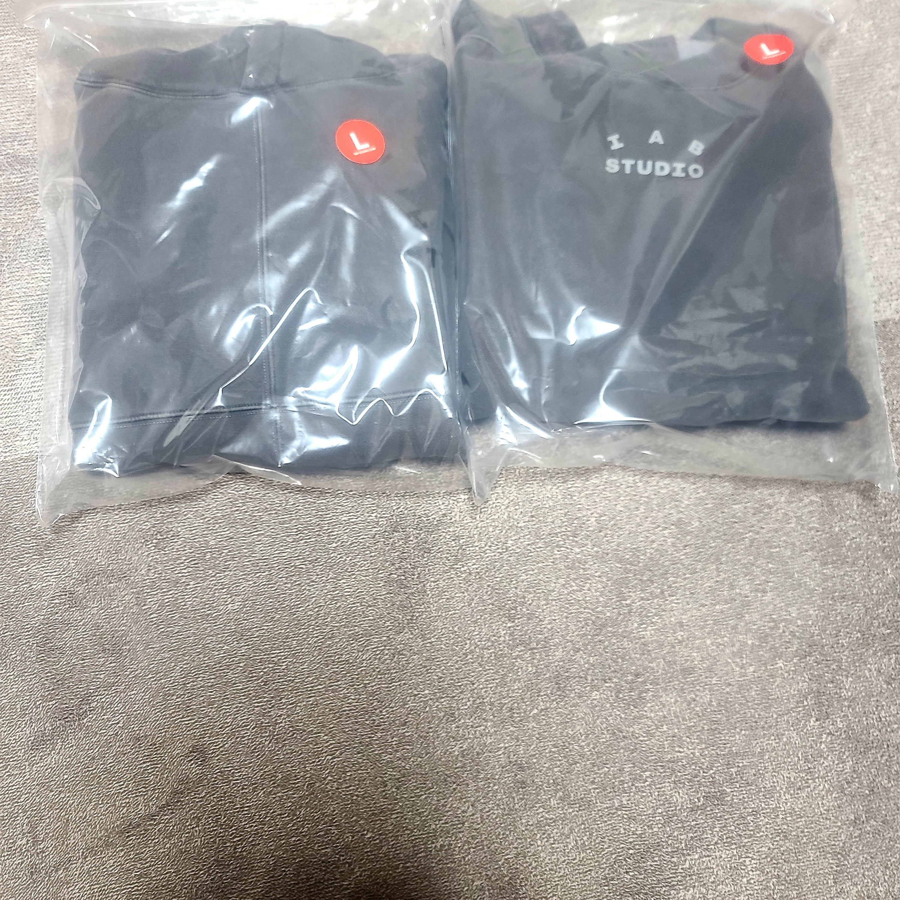 IAB Studio Woven Hoodie Black, IAB Studio Blocked Pigment Hoodie Black 착용 스타일 - 3