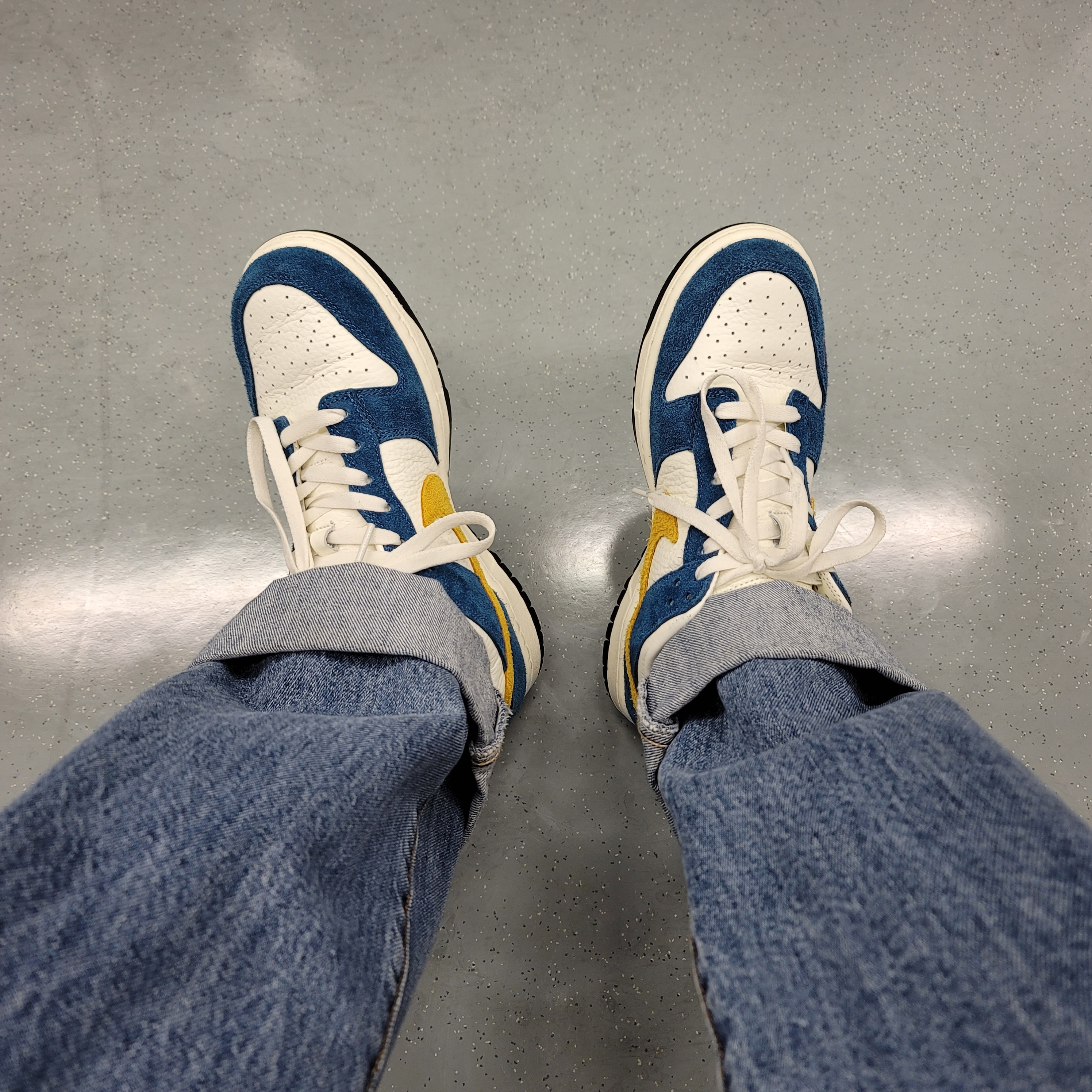 Nike x Kasina Dunk Low 80's Bus 착용 스타일