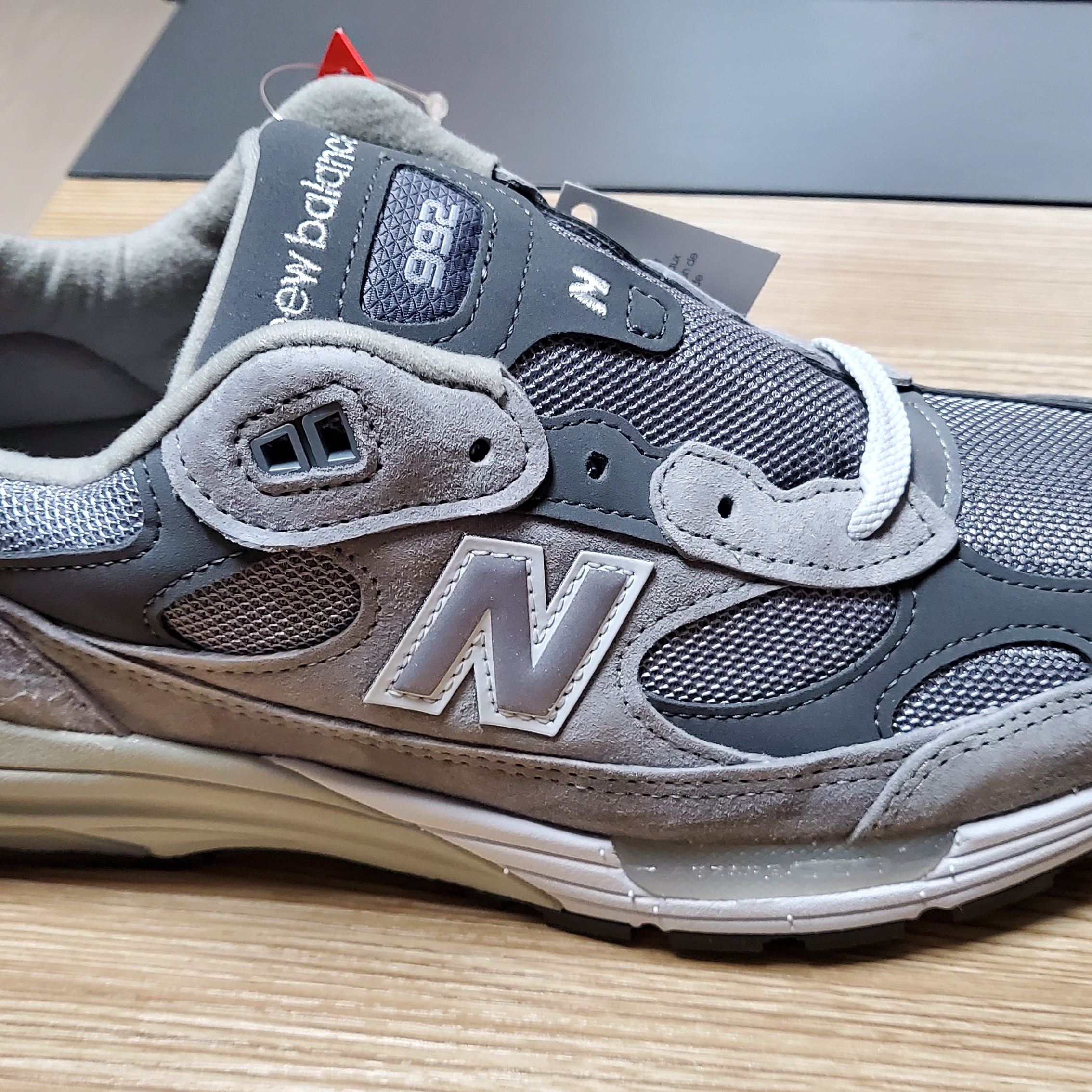 New Balance 992 Made in USA Grey - D Standard 착용 스타일 - 2