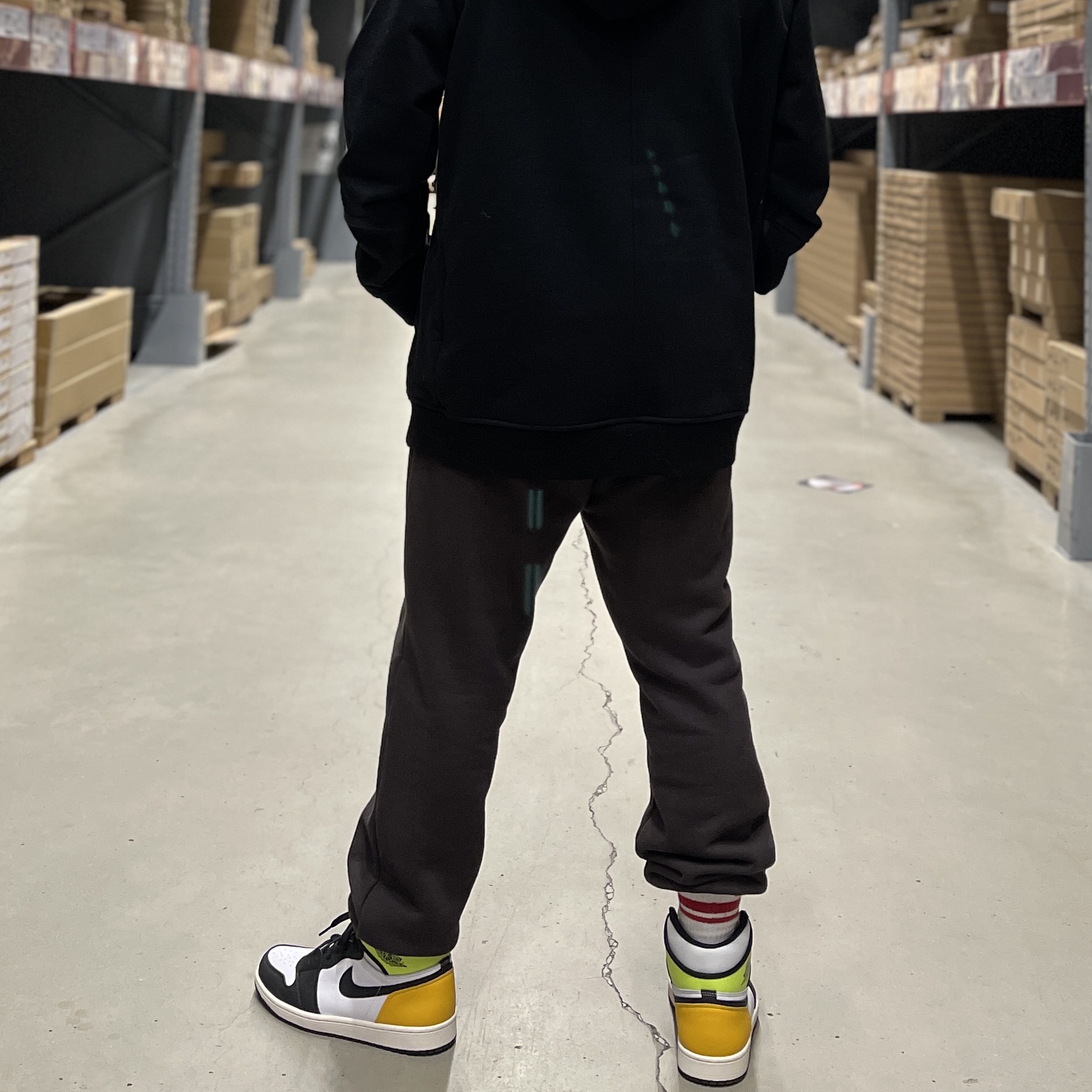 Jordan 1 Retro High OG Volt Gold 착용 스타일 - 2