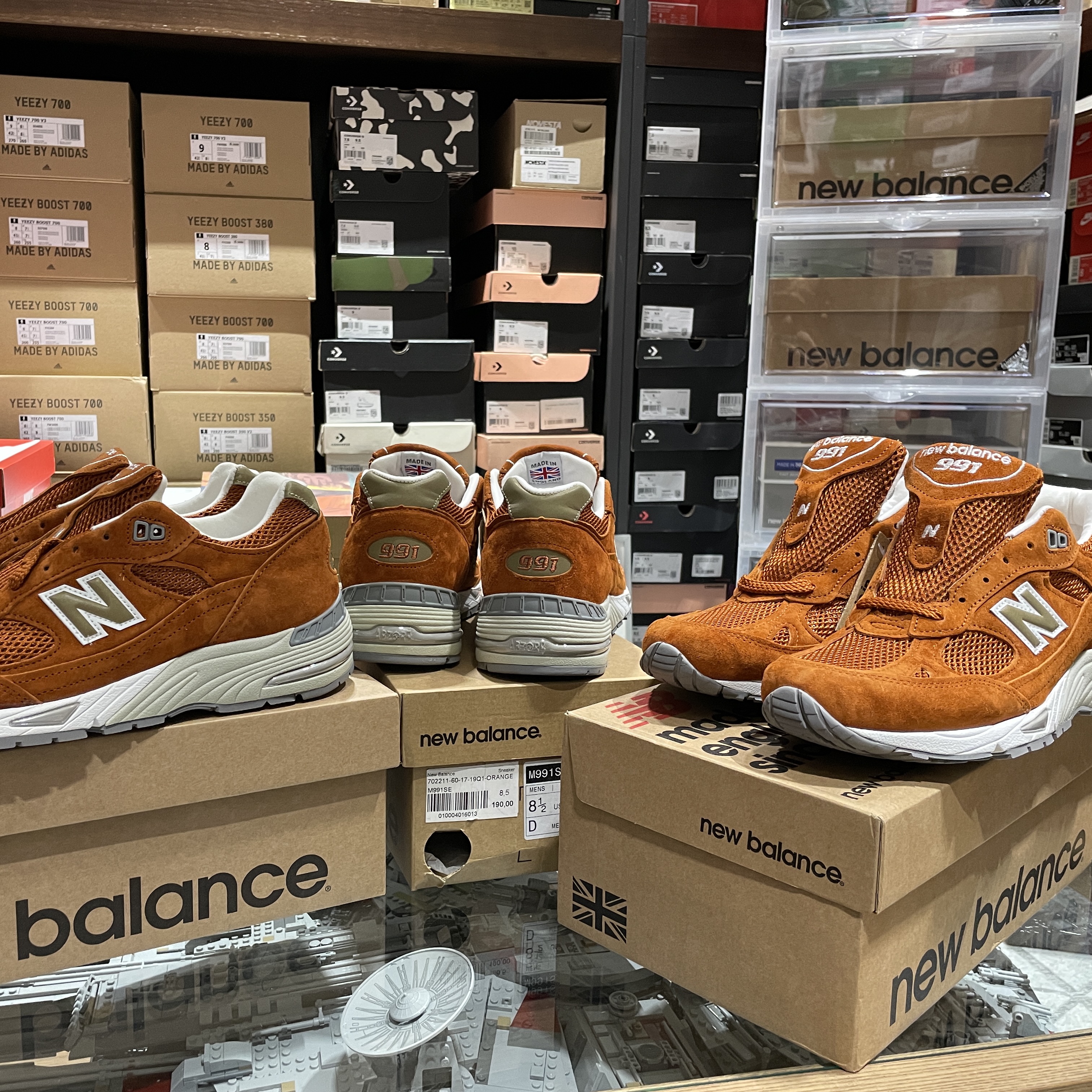 New Balance Made in UK 991 Eastern Species 착용 스타일