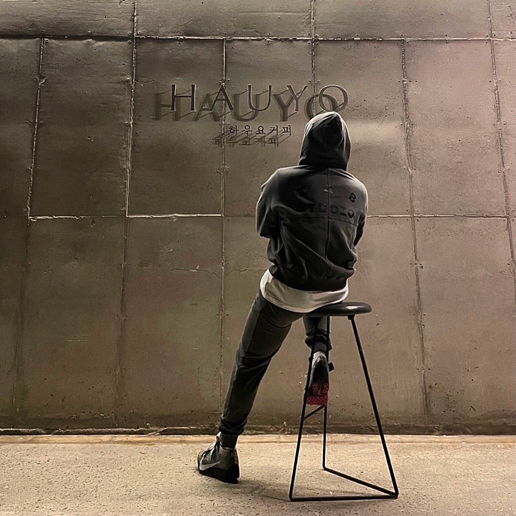 IAB Studio Blocked Pigment Hoodie Black, IAB Studio Blocked Pigment Sweatpants Black 착용 스타일